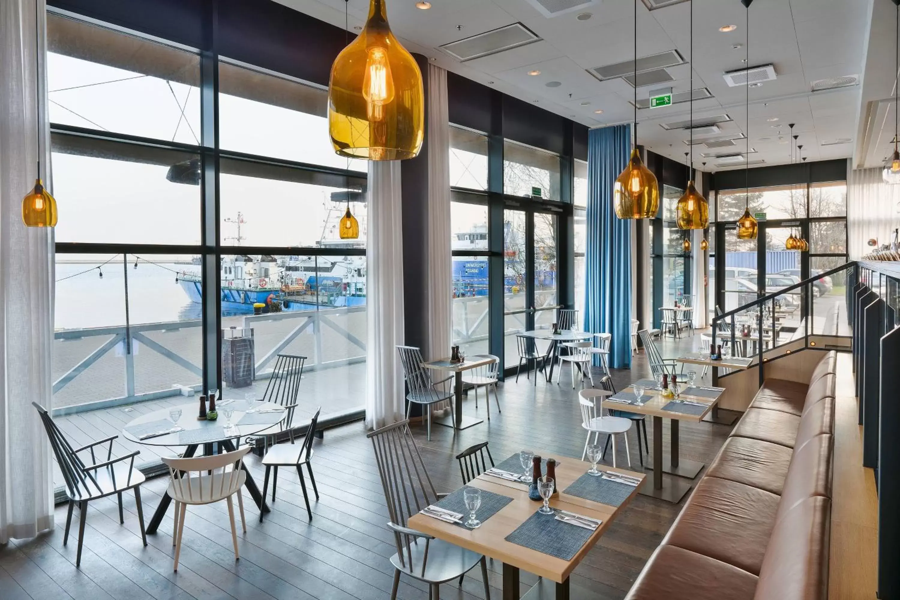 Restaurant/Places to Eat in Courtyard by Marriott Gdynia Waterfront