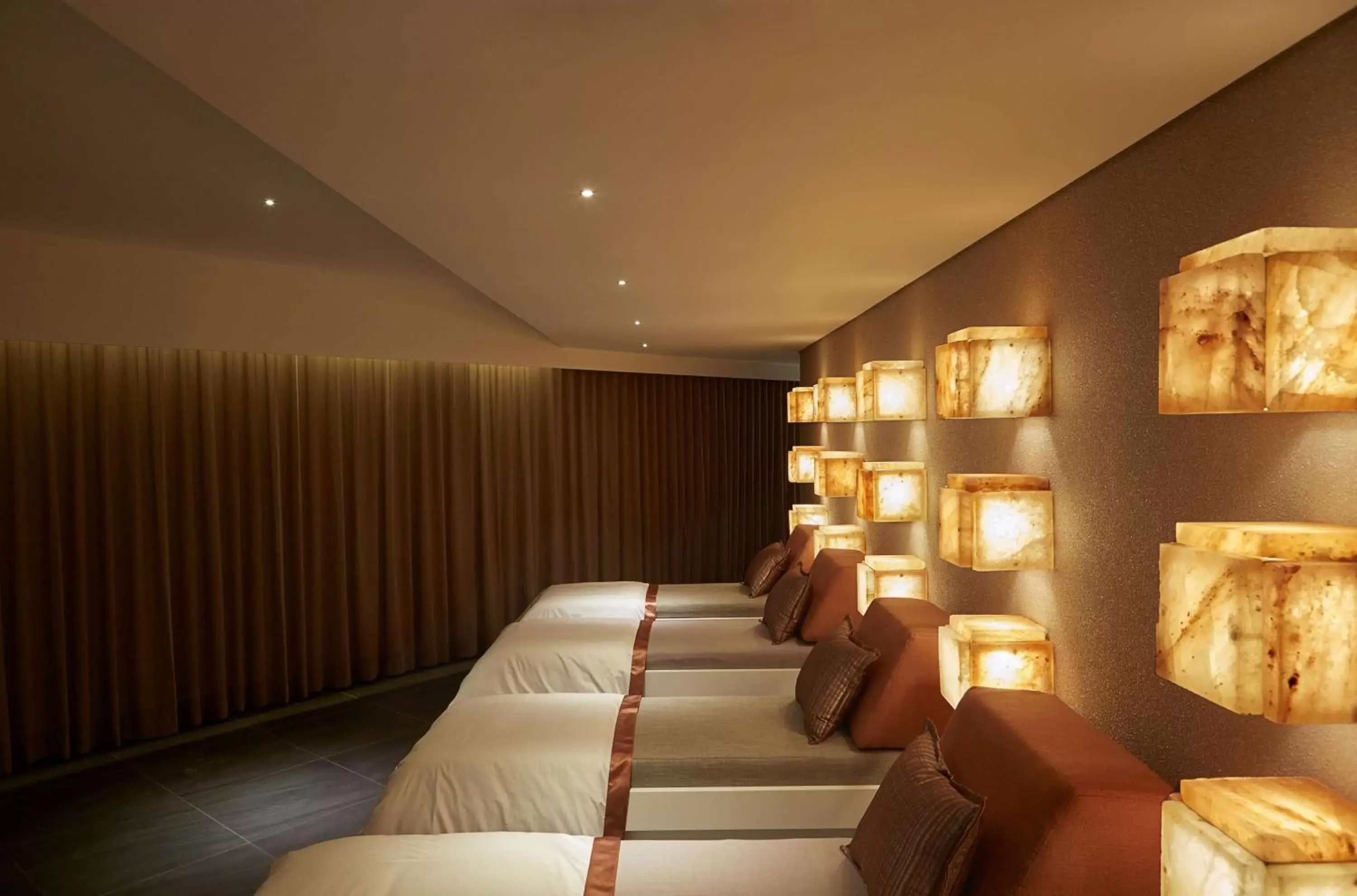 Spa and wellness centre/facilities in Radisson Blu Hotel Waterfront, Cape Town