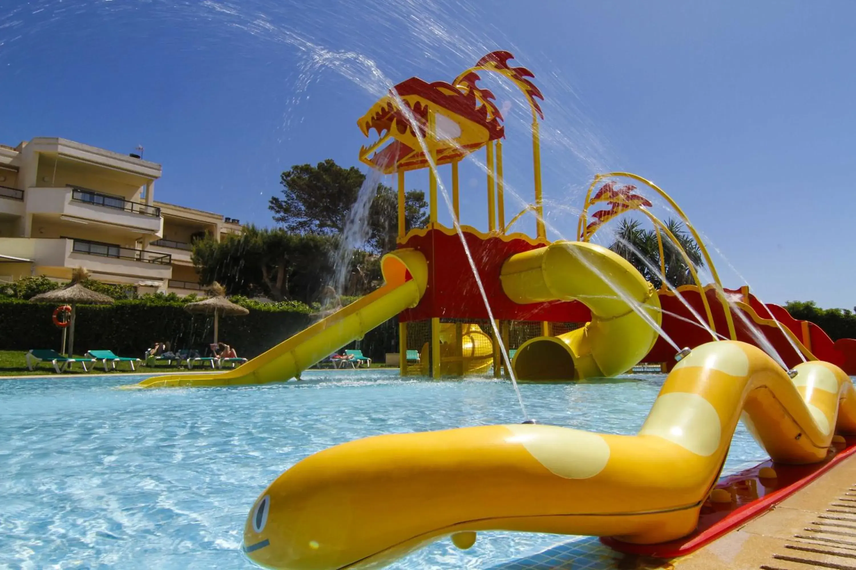 Swimming pool, Water Park in Universal Hotel Romantica