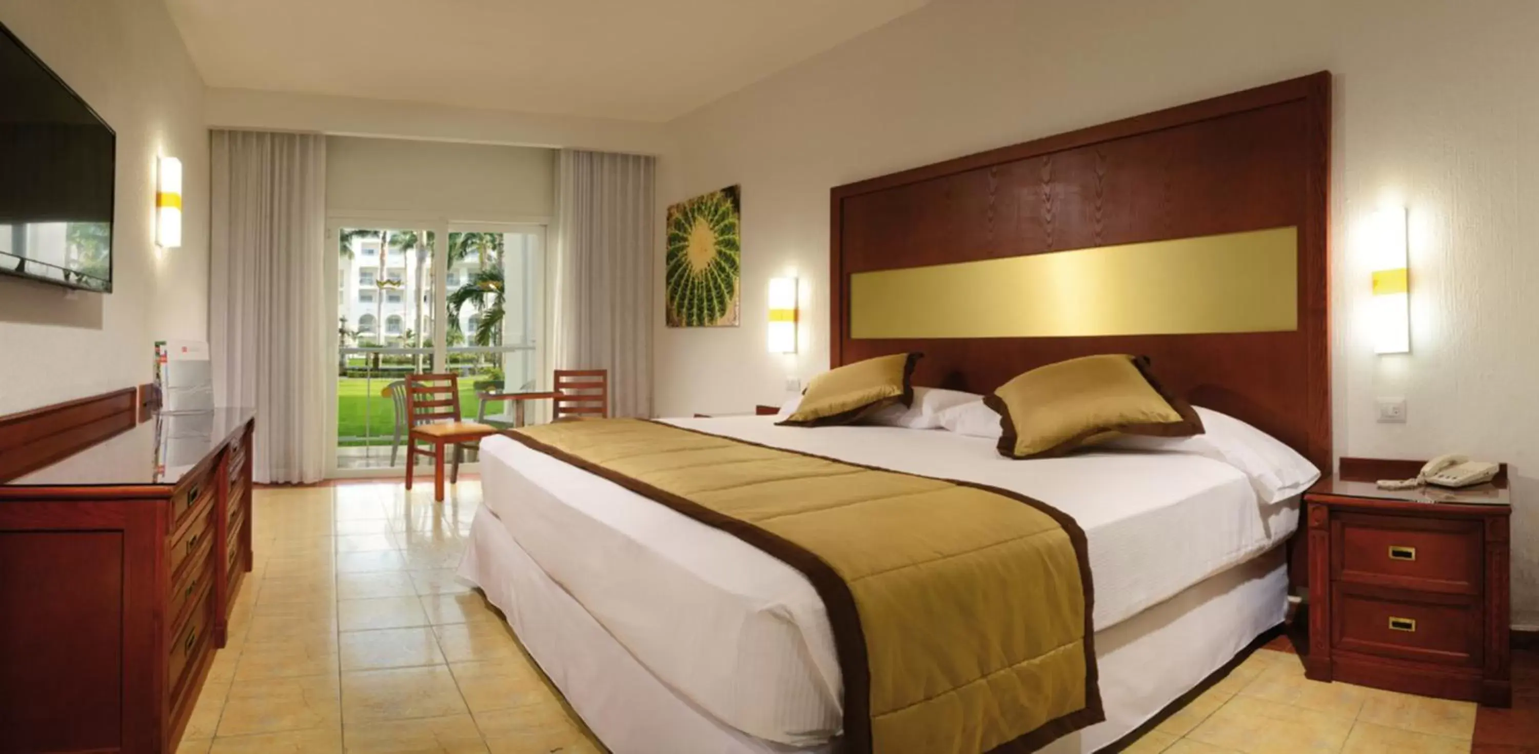 Bed in Riu Jalisco - All Inclusive