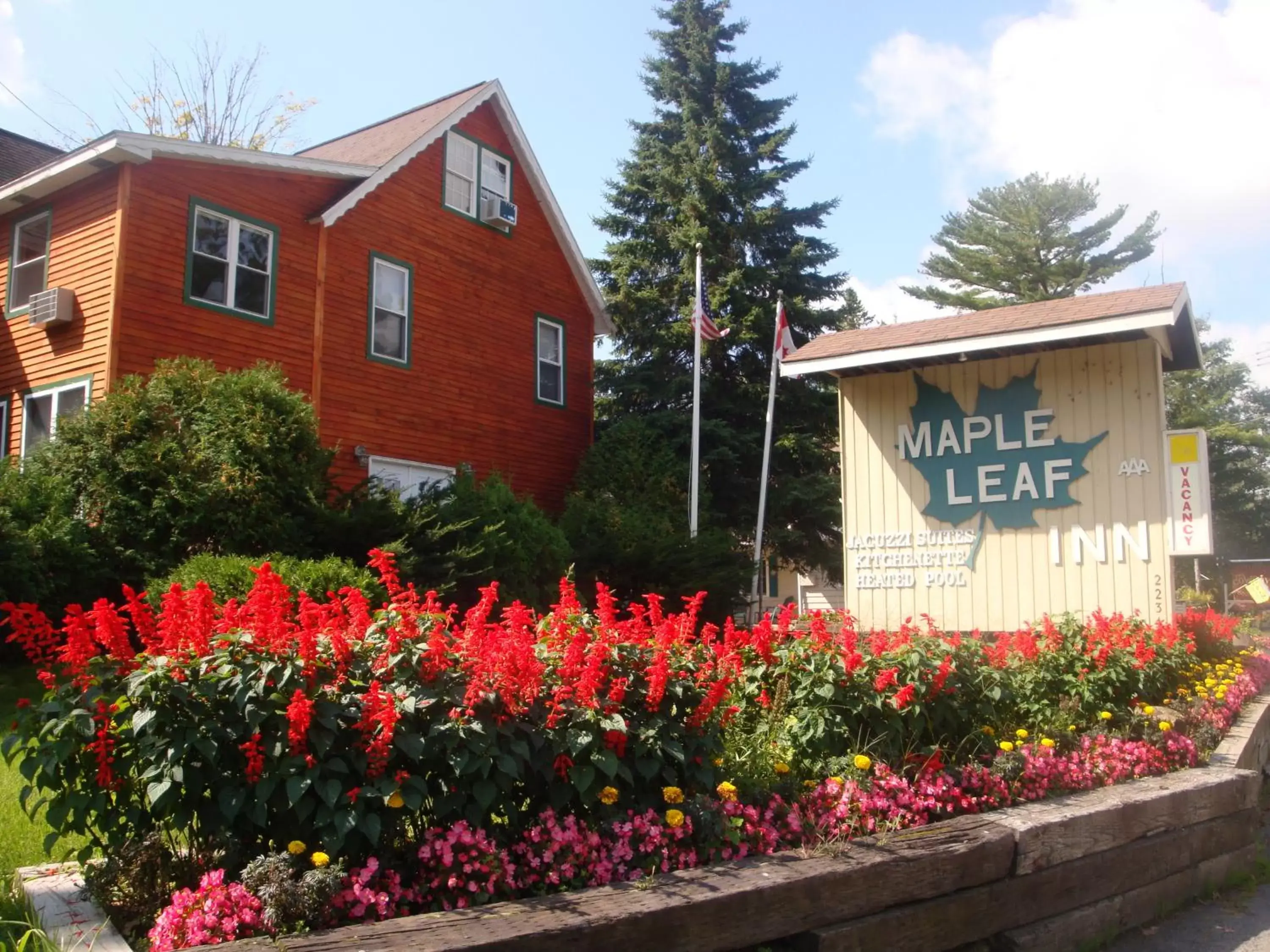 Facade/entrance, Property Building in Maple Leaf Inn Lake Placid