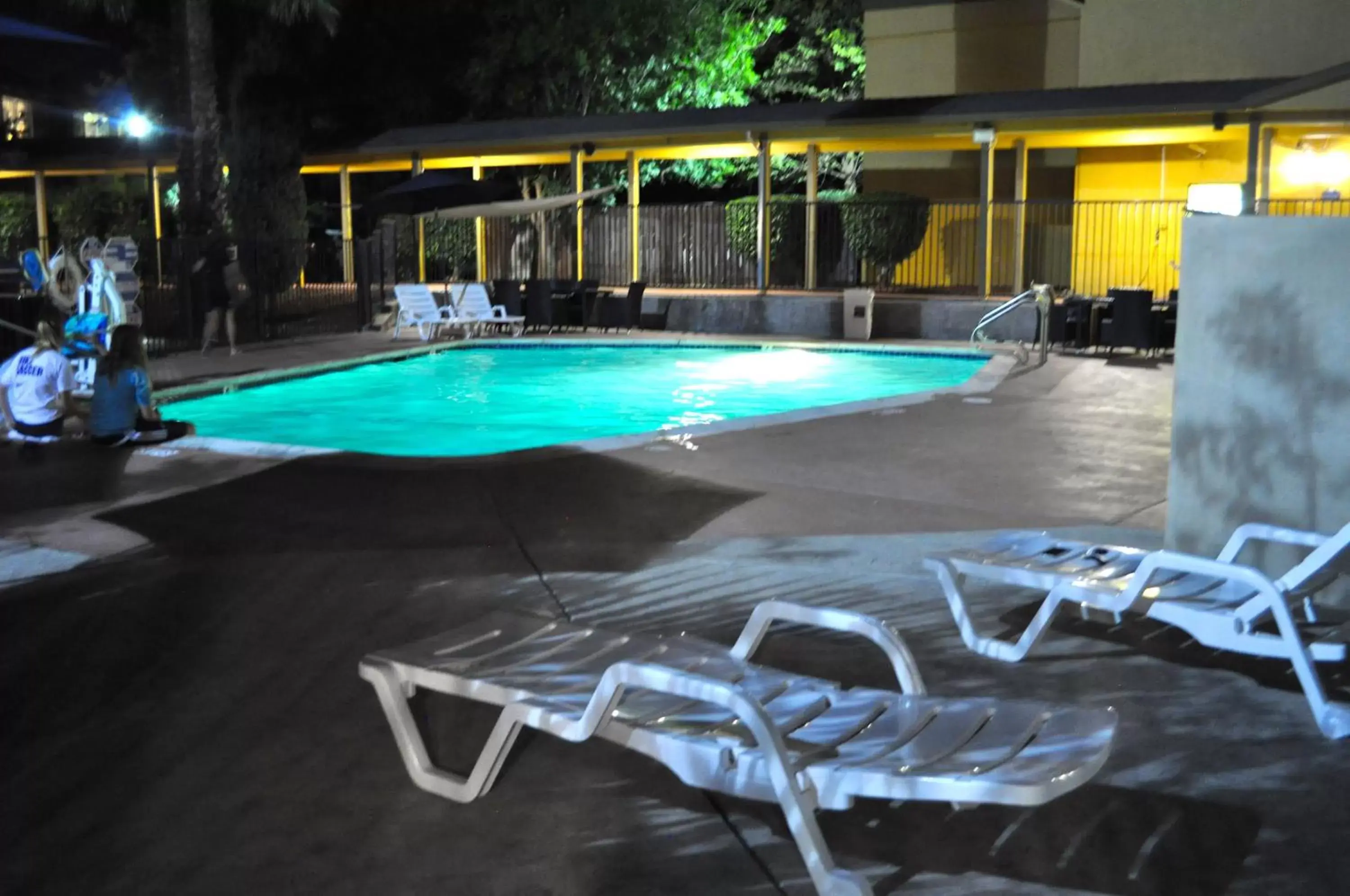 Swimming Pool in Days Inn by Wyndham Davis Near UC Davis