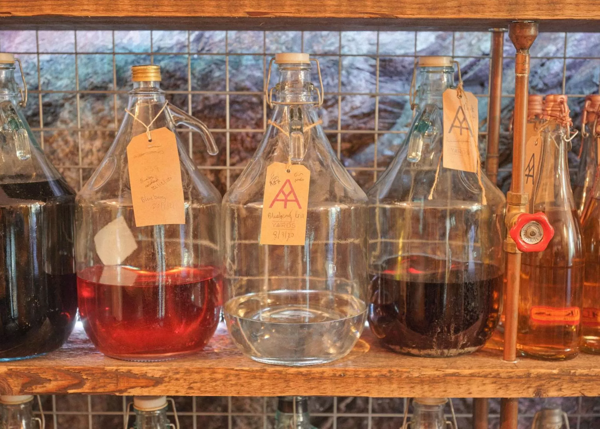 On-site shops in The Old Ferry Inn