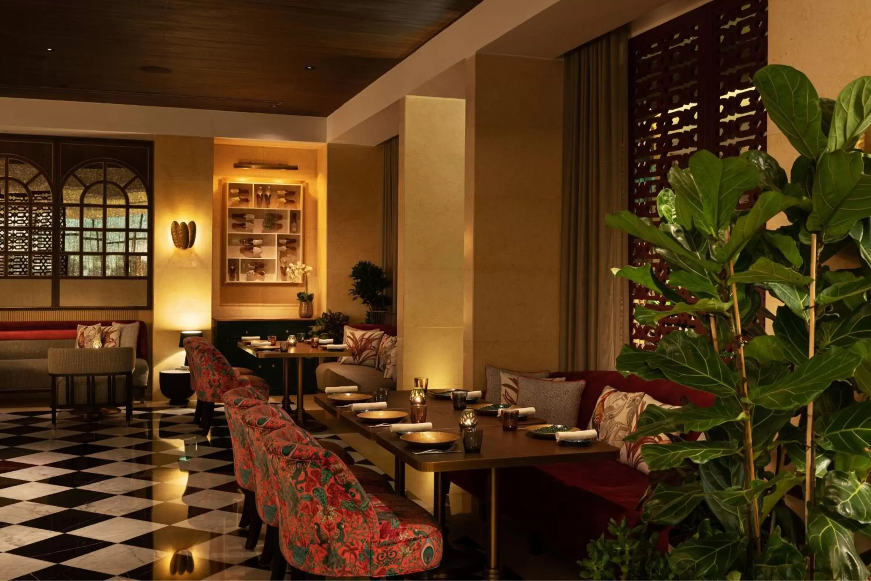 Restaurant/Places to Eat in Grosvenor House, a Luxury Collection Hotel, Dubai