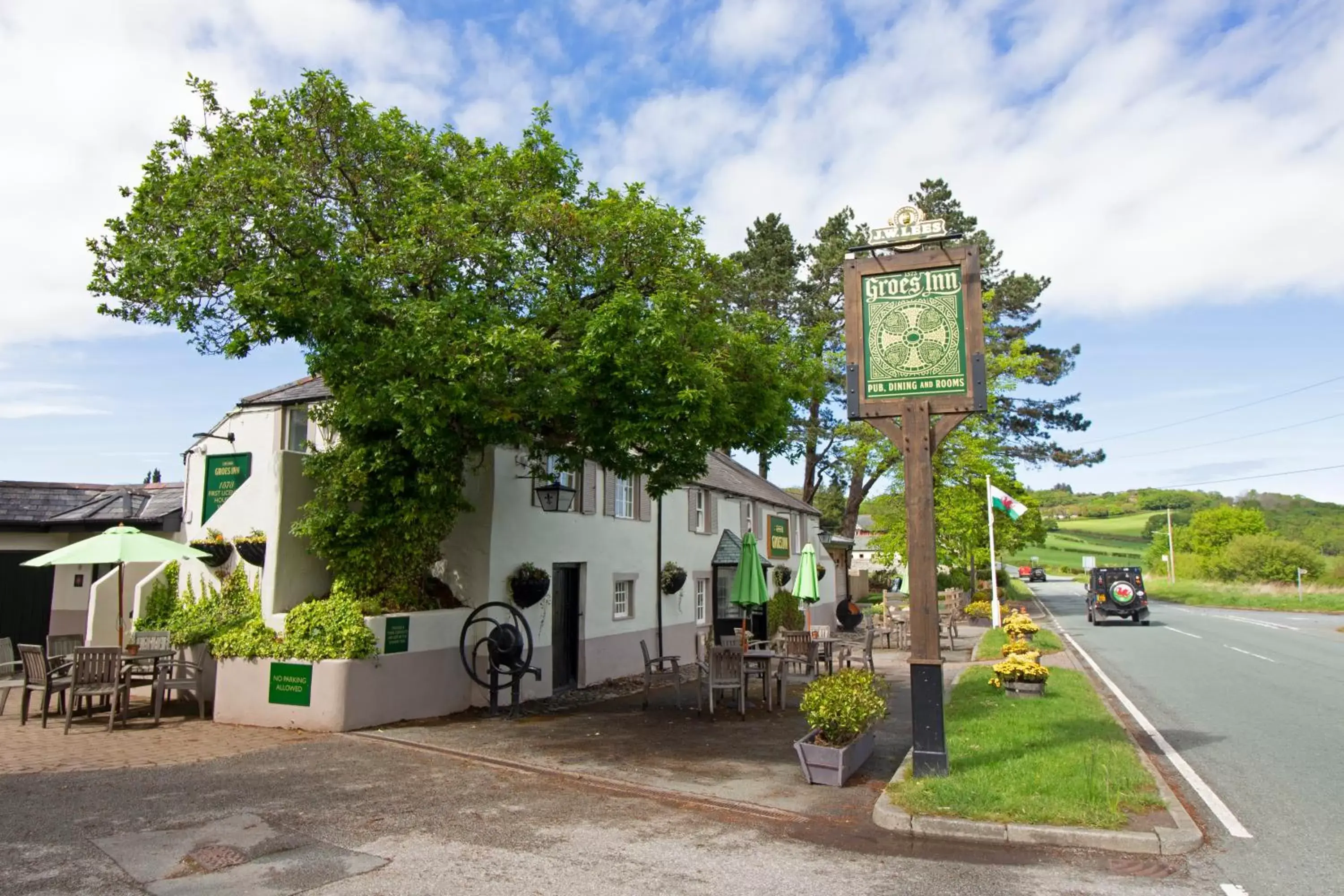 Property building in The Groes Inn