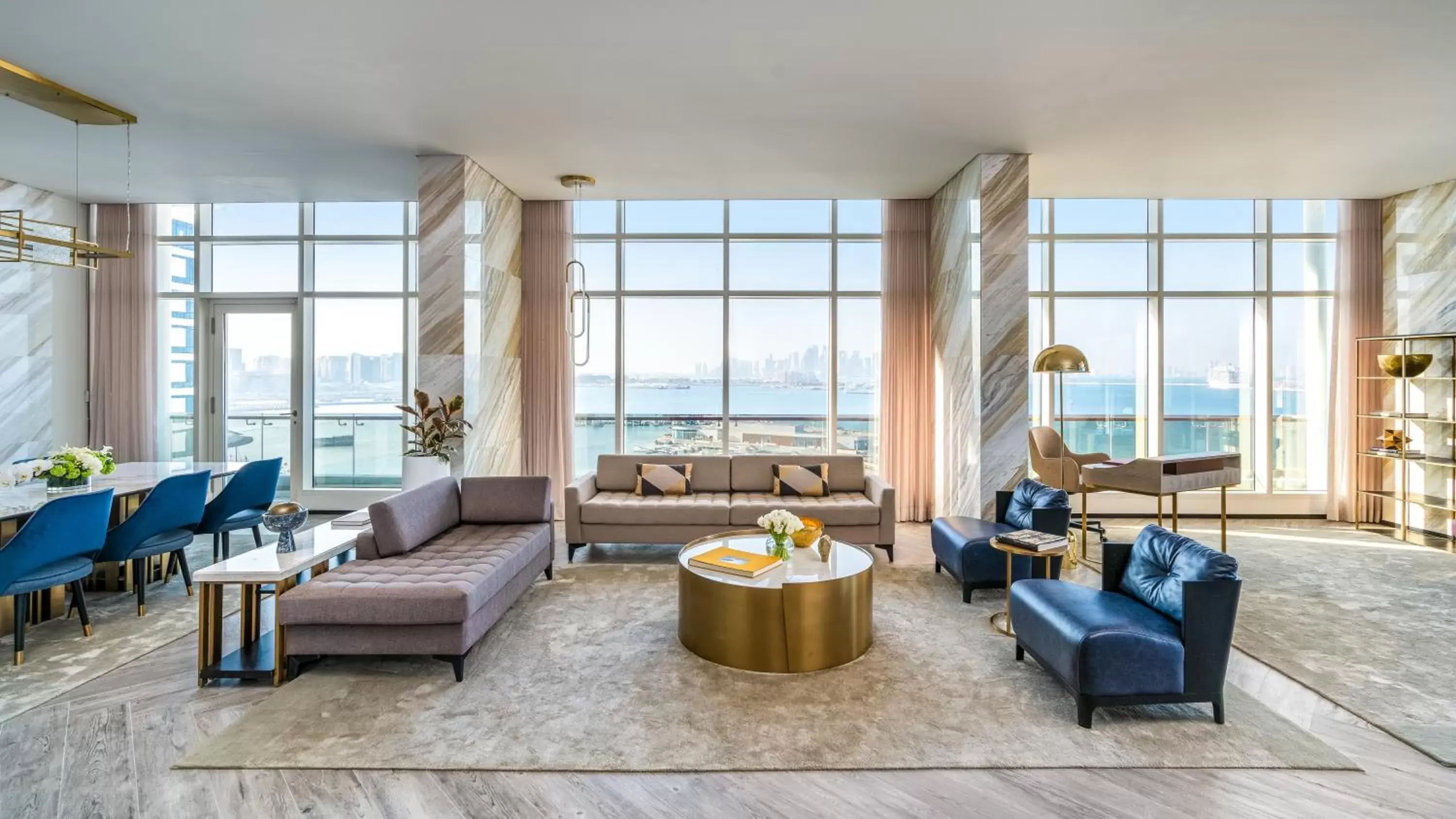Living room, Seating Area in Rixos Gulf Hotel Doha - All Inclusive