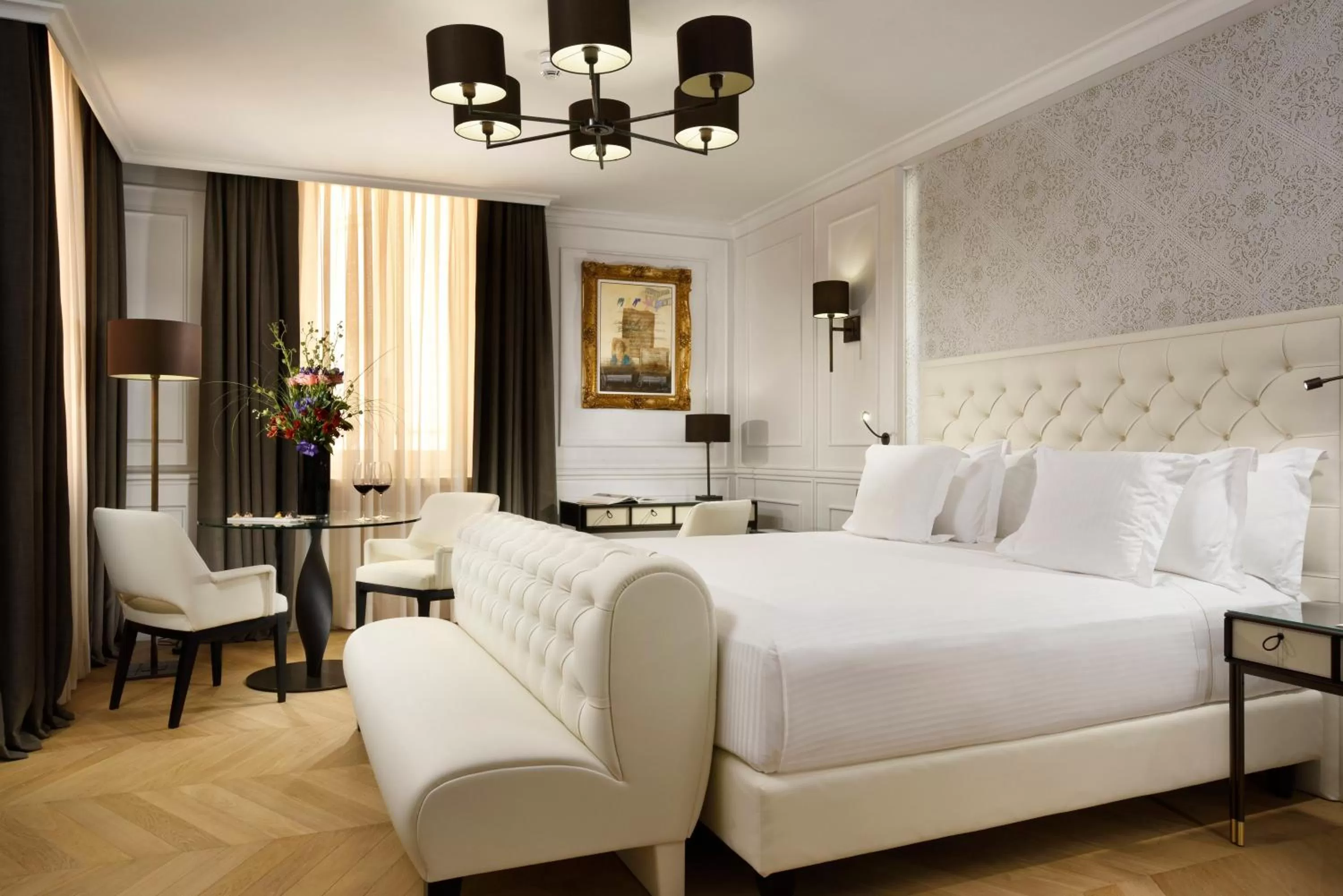 Bed in Hotel Splendide Royal - The Leading Hotels of the World