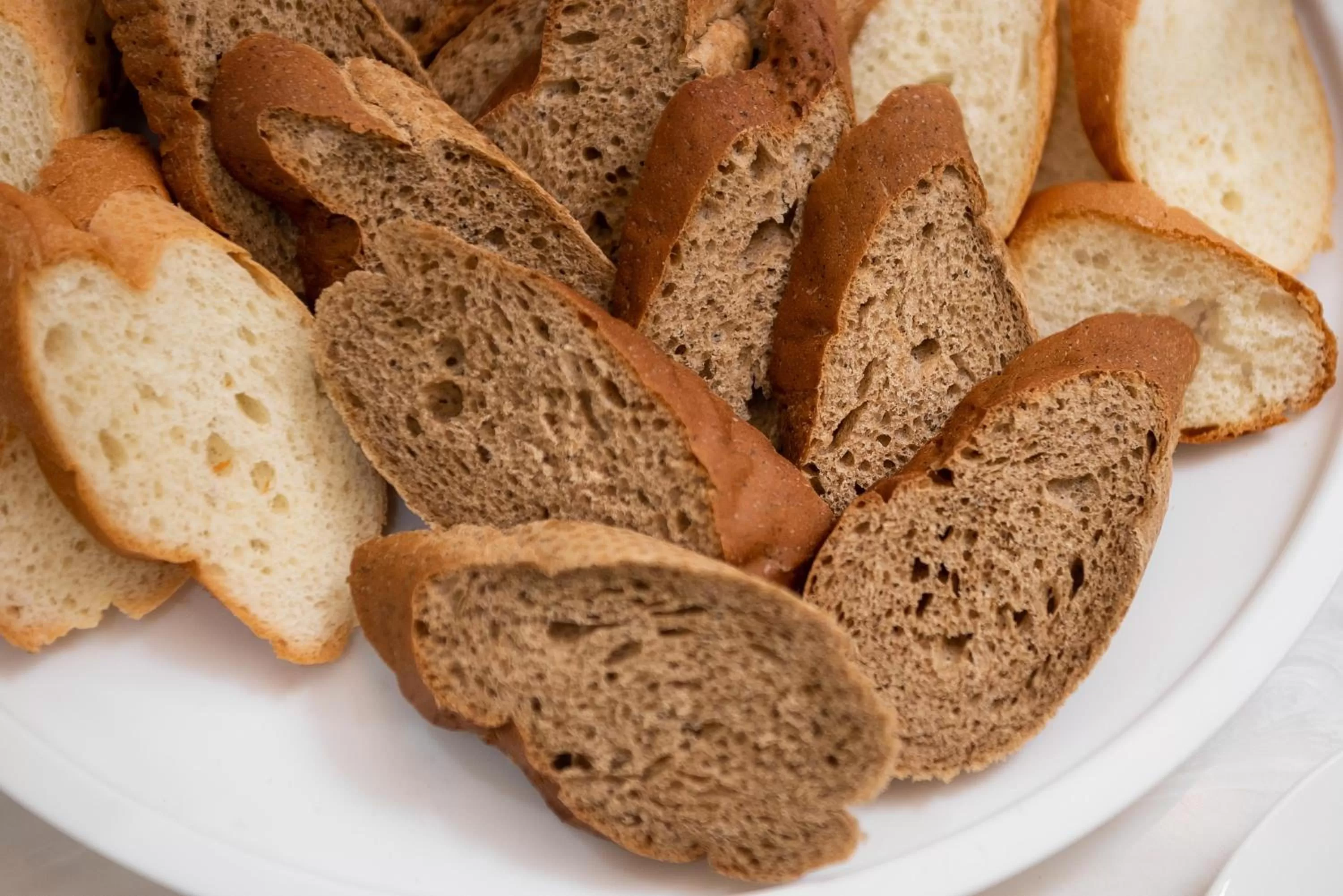 Buffet breakfast, Food in Tauke Khan Plaza