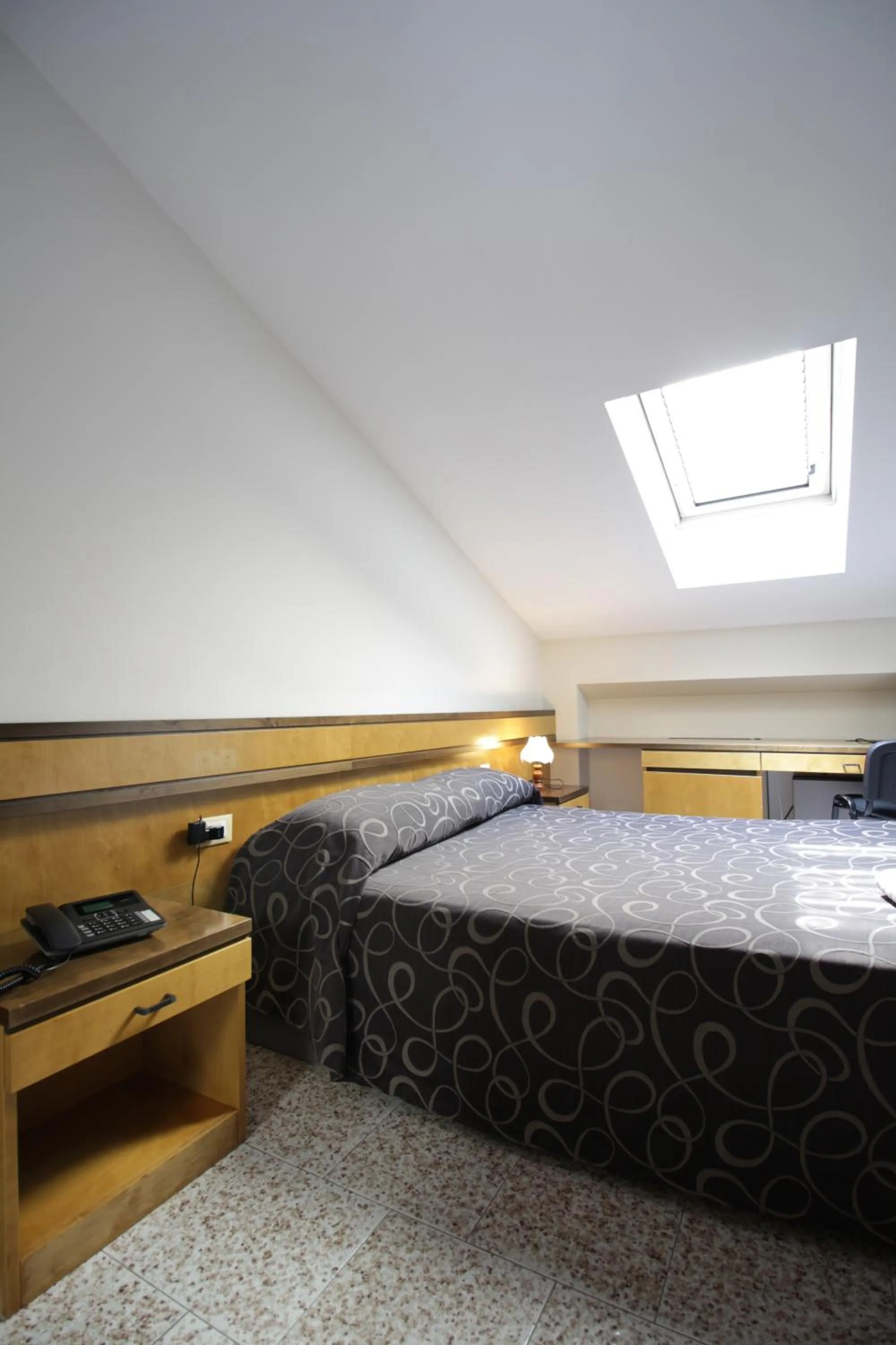 Bed in Hotel Croce Di Malta