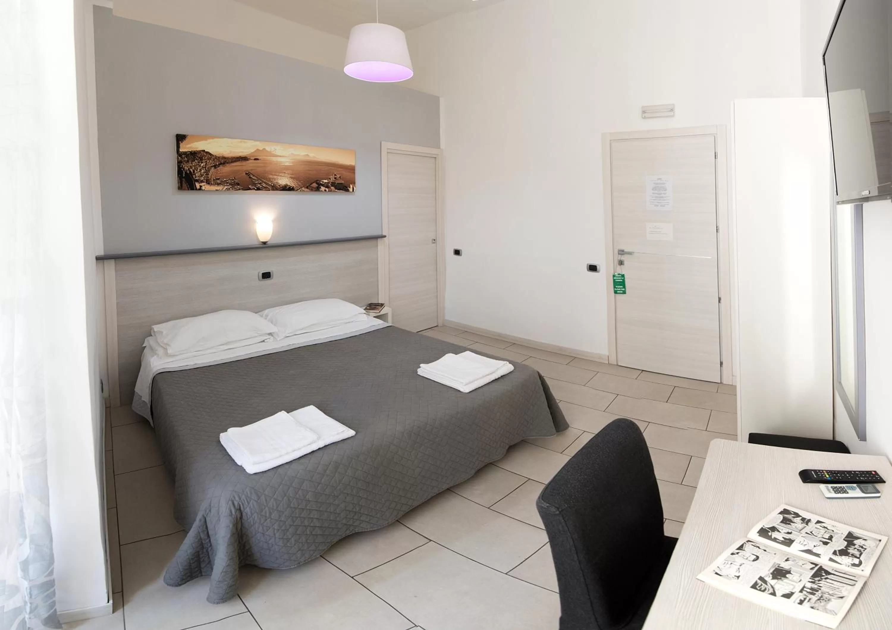 Photo of the whole room, Bed in B&B Solimena