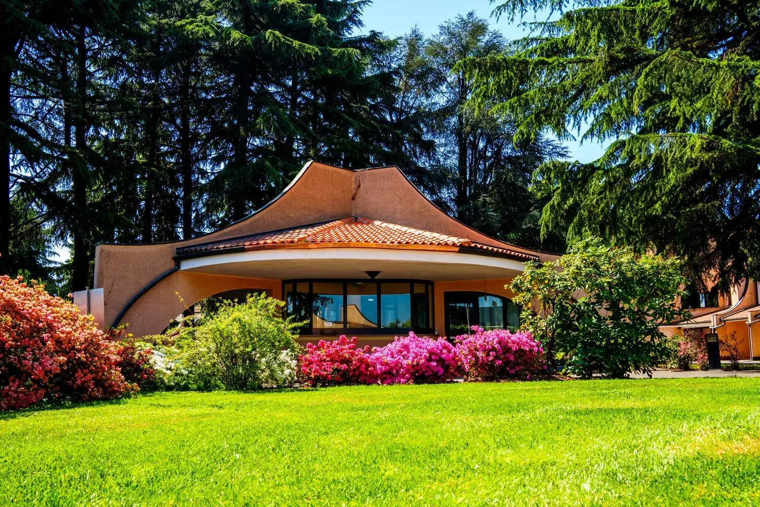 Property building, Garden in Hotel Pineta