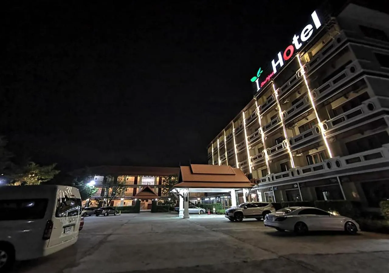 Property building in i Boutique Hotel