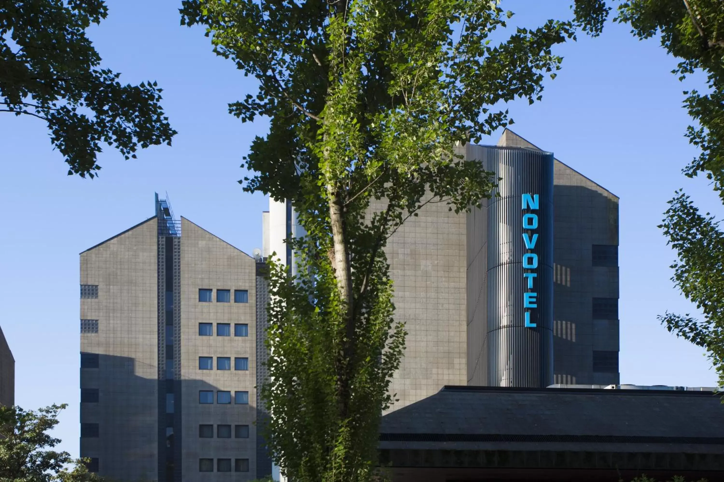 Facade/entrance, Property Building in Novotel Milano Nord Ca' Granda