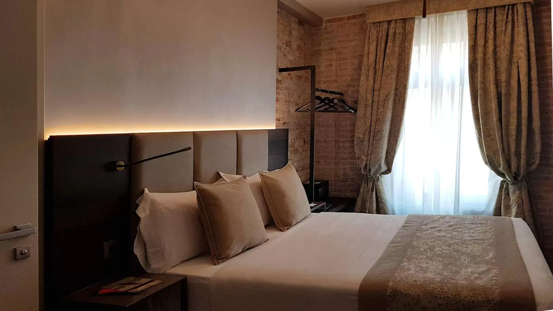 Bed in Hotel Aquarius Venice-Ascend Hotel Collection