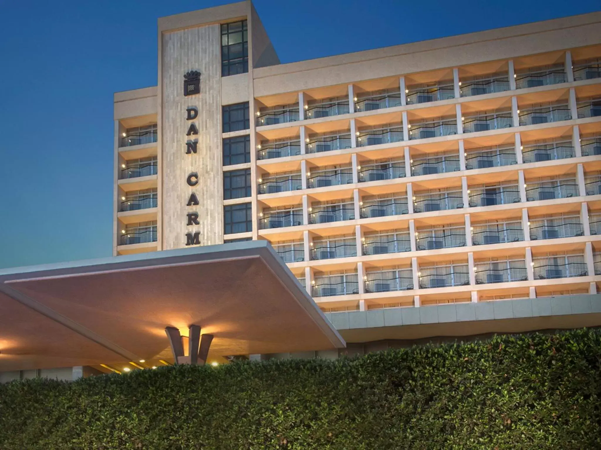 Facade/entrance, Property Building in Dan Carmel Haifa