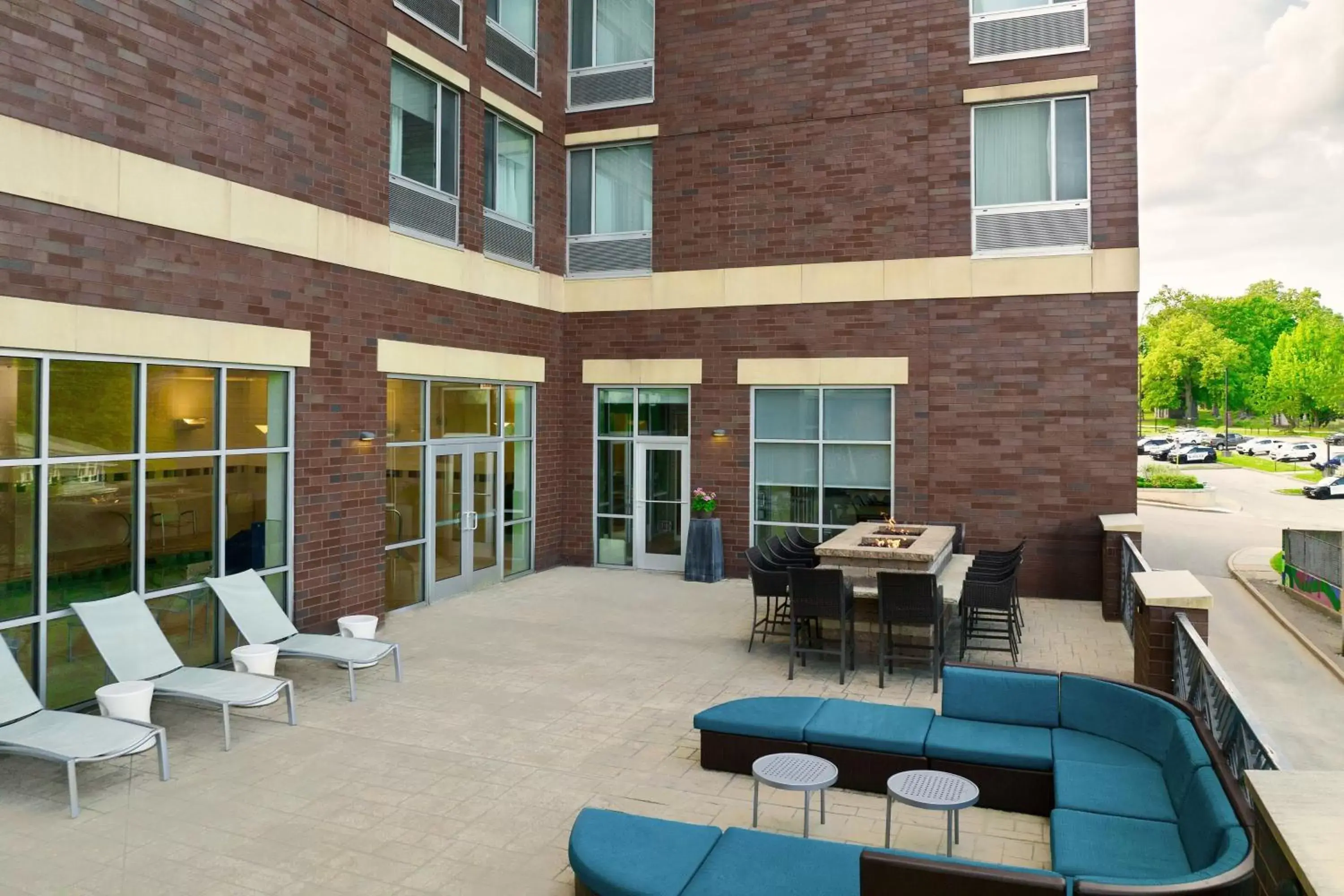 Property building in SpringHill Suites by Marriott Pittsburgh Mt. Lebanon