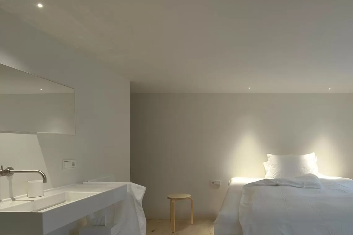 Photo of the whole room, Bed in BAR10ZIMMER