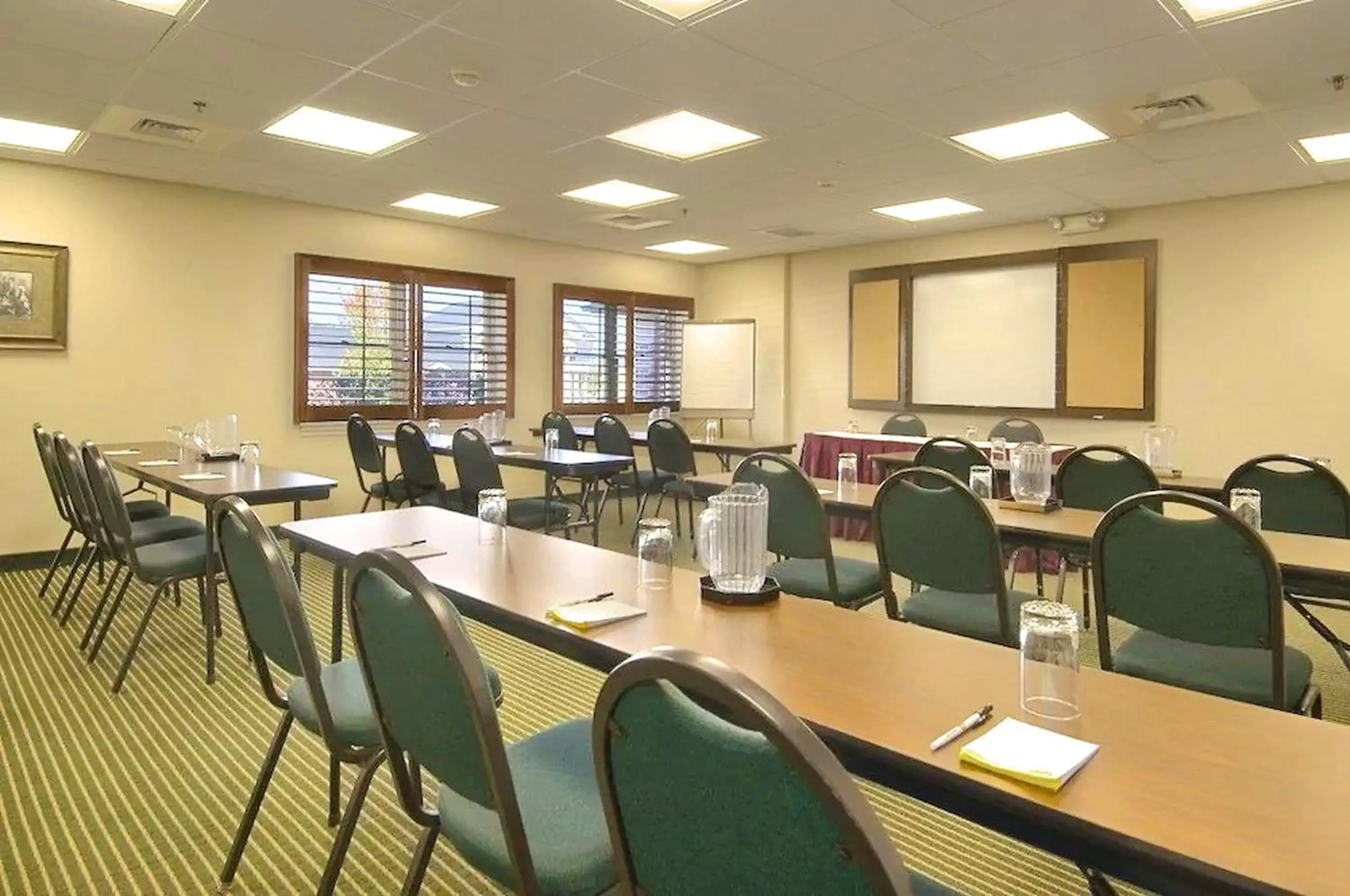 Meeting/conference room in Days Inn by Wyndham Hershey