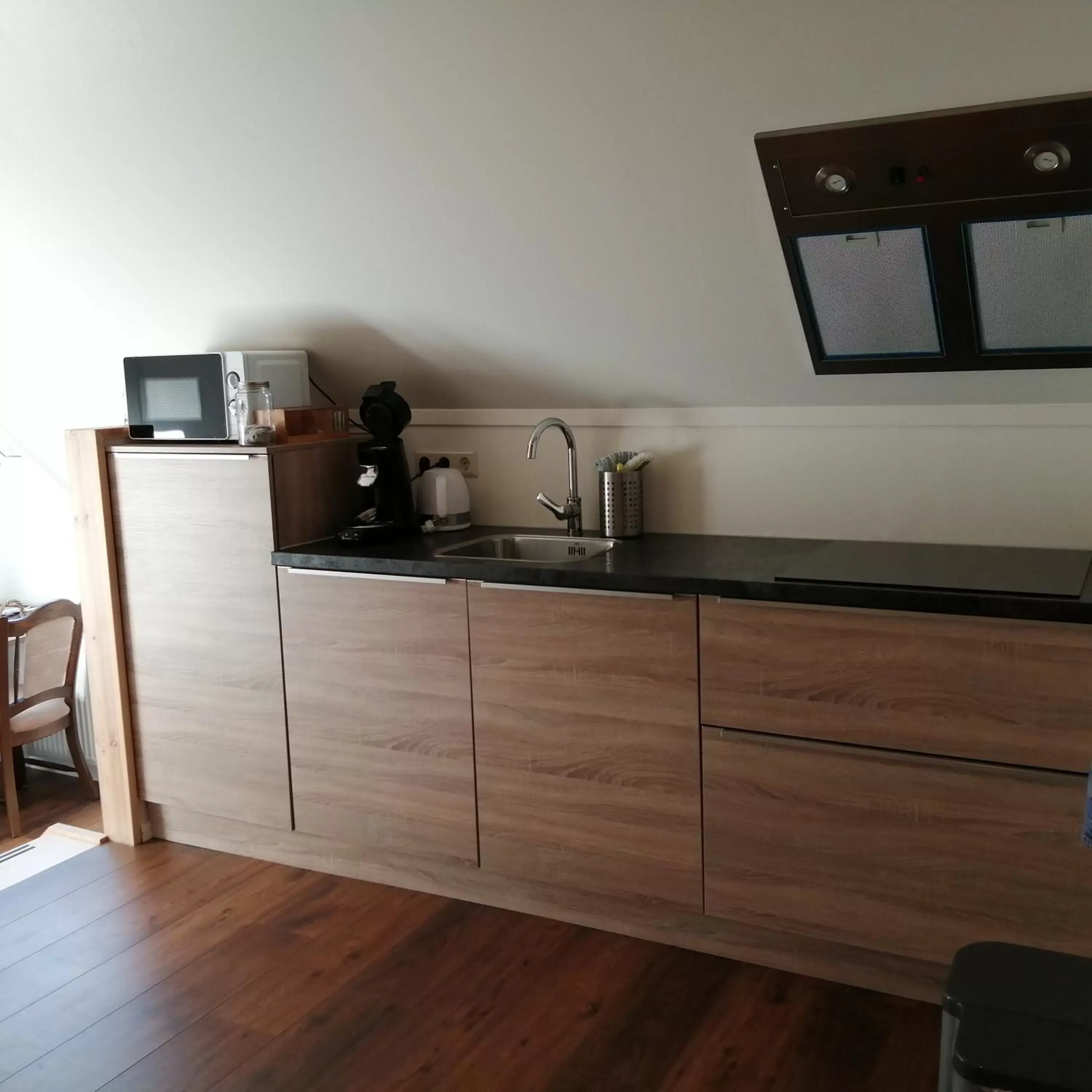 Property building, Kitchen/Kitchenette in Veenemaat