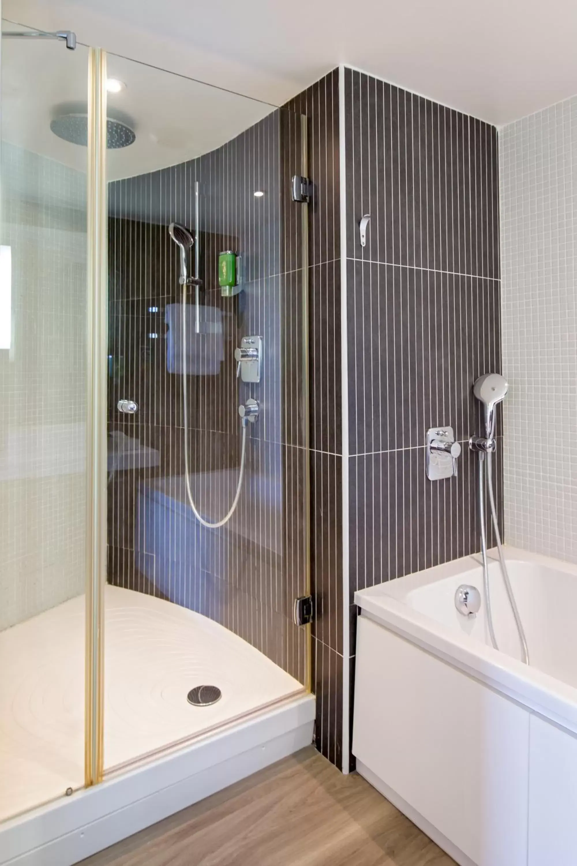 Shower, Bathroom in Novotel Suites Perpignan Centre