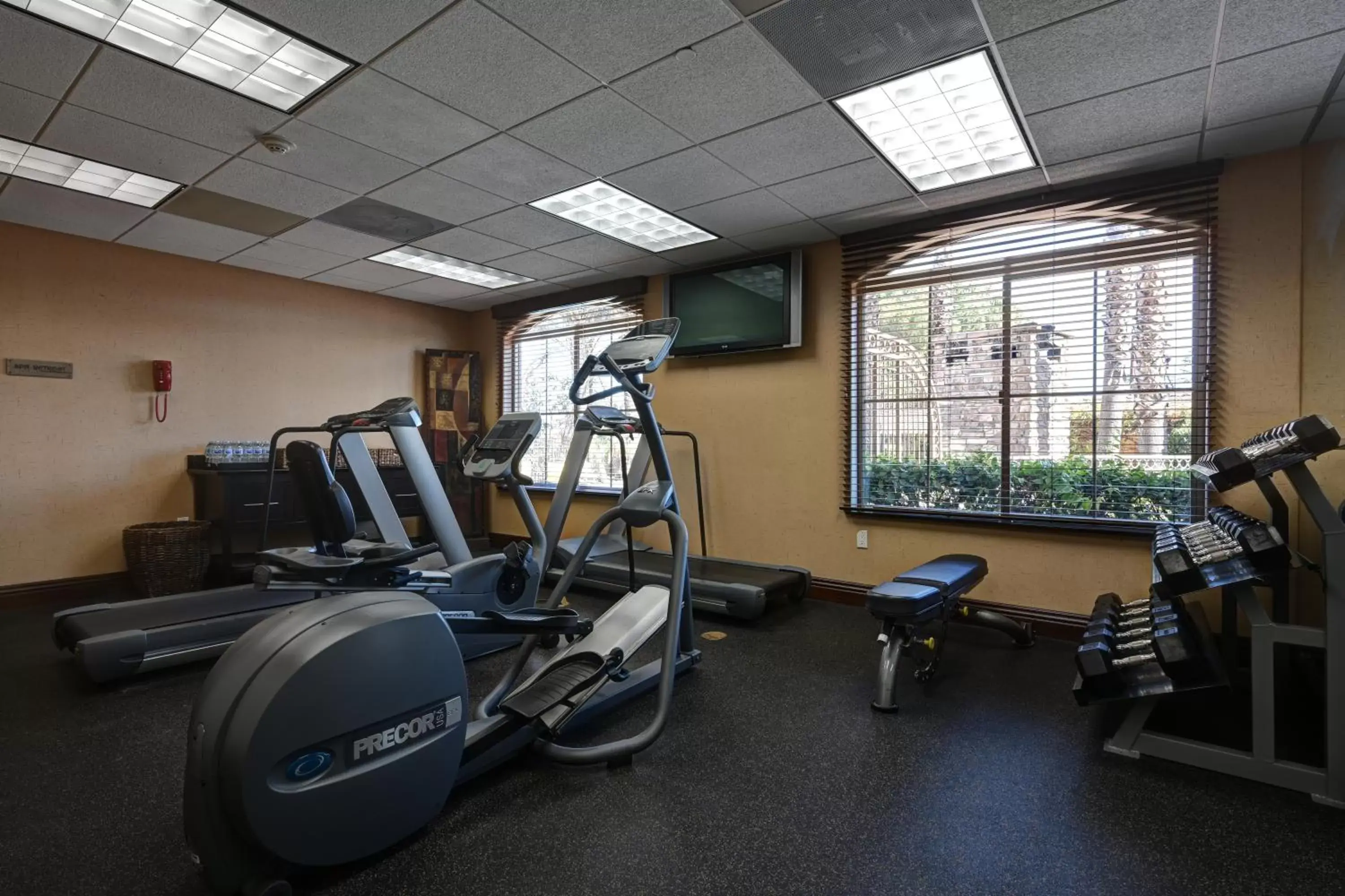 Fitness centre/facilities, Fitness Center/Facilities in La Bellasera Hotel And Suites