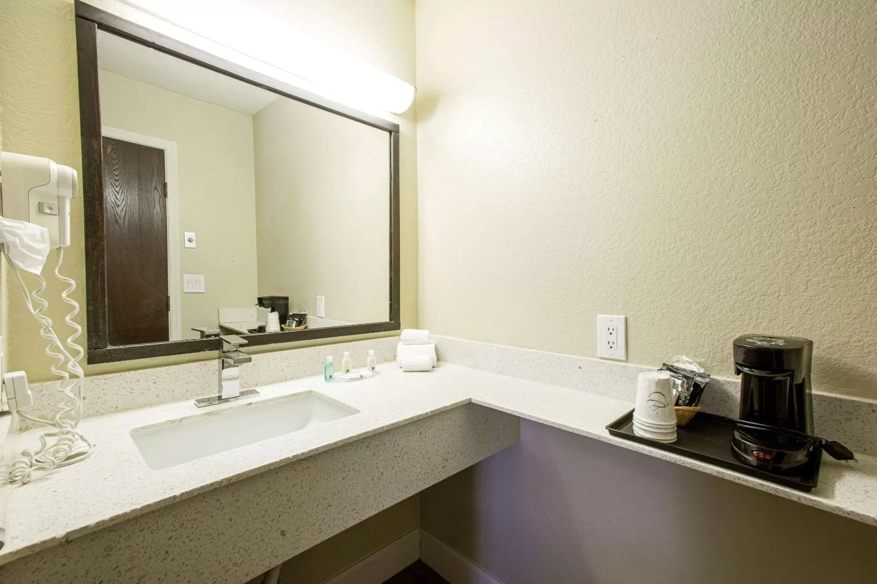 Bathroom in Quality Inn Pinetop Lakeside