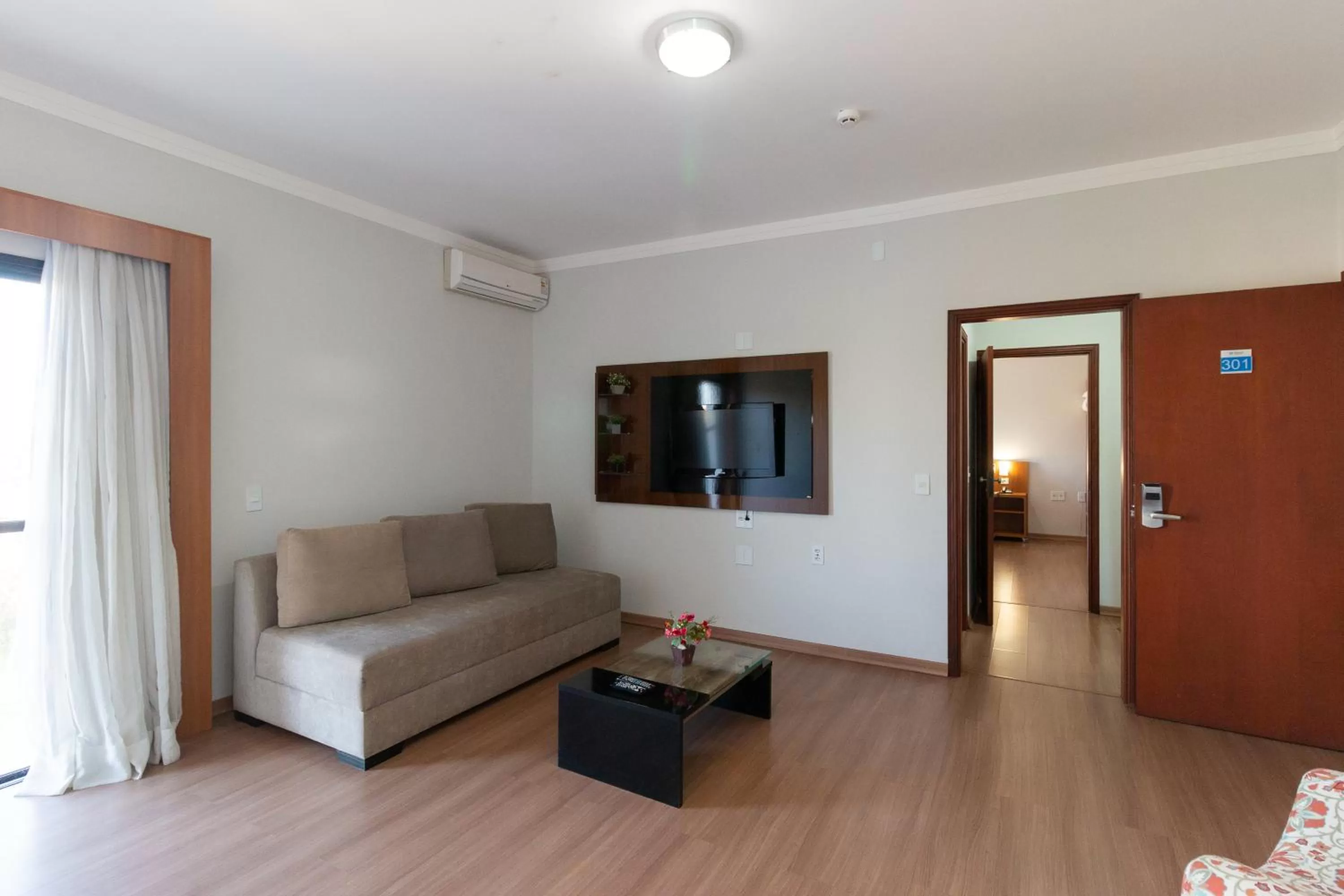 Living room in Bristol Zaniboni Mogi Mirim