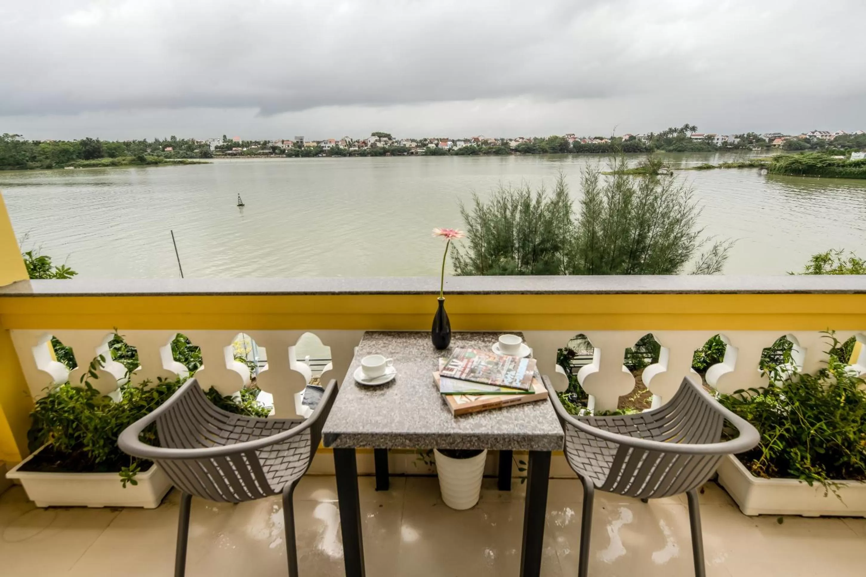 Balcony/Terrace in TRIPLE Riverside Villa Hotel HoiAn