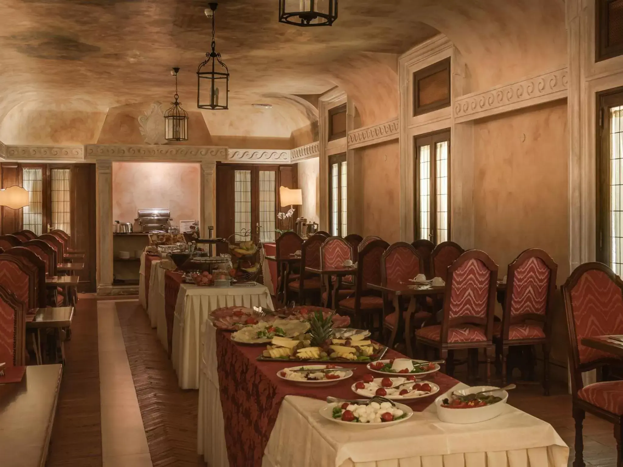 Restaurant/Places to Eat in Palazzo Cardinal Cesi