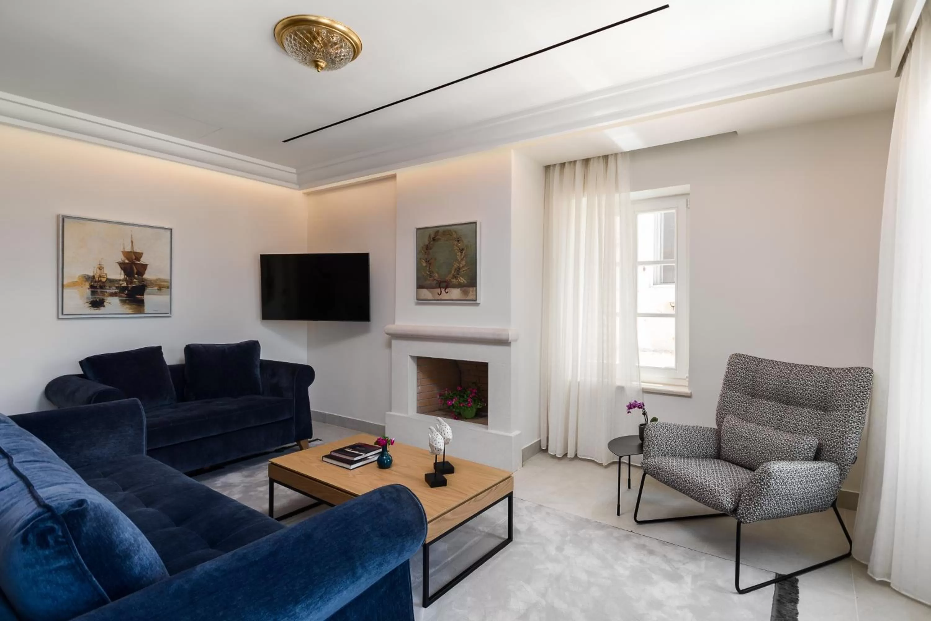 Living room in New York Luxury Suites