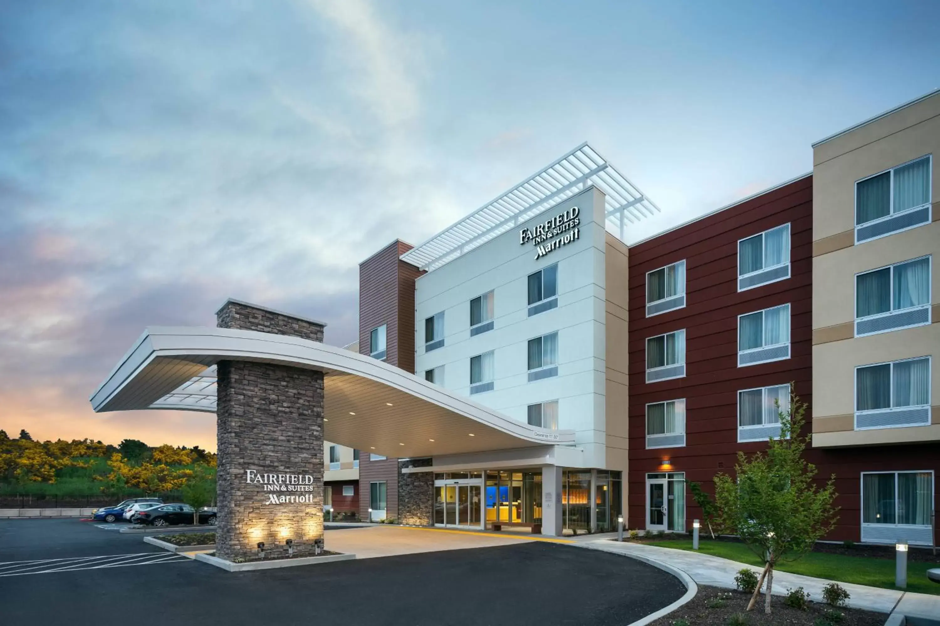 Property Building in Fairfield Inn & Suites by Marriott Tacoma DuPont