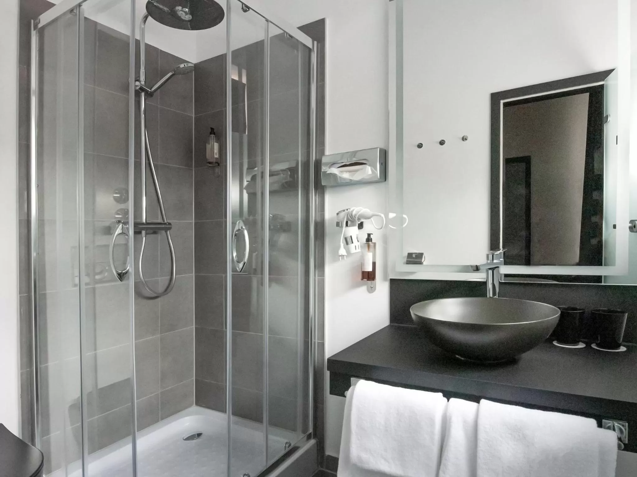 Bathroom in DORMERO Hotel Xanten