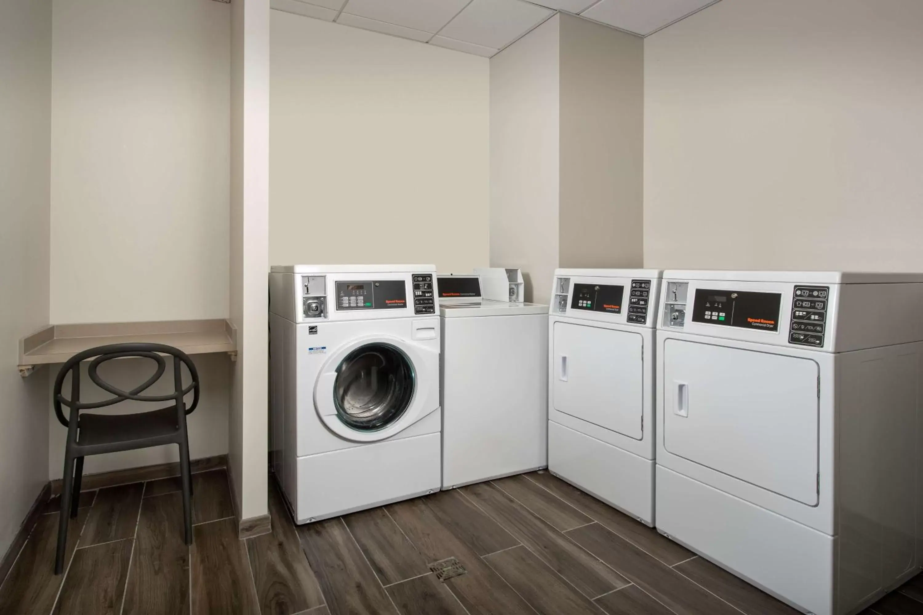 Property building in Homewood Suites By Hilton Louisville Airport Property building in Homewood Suites By Hilton Louisville Airport