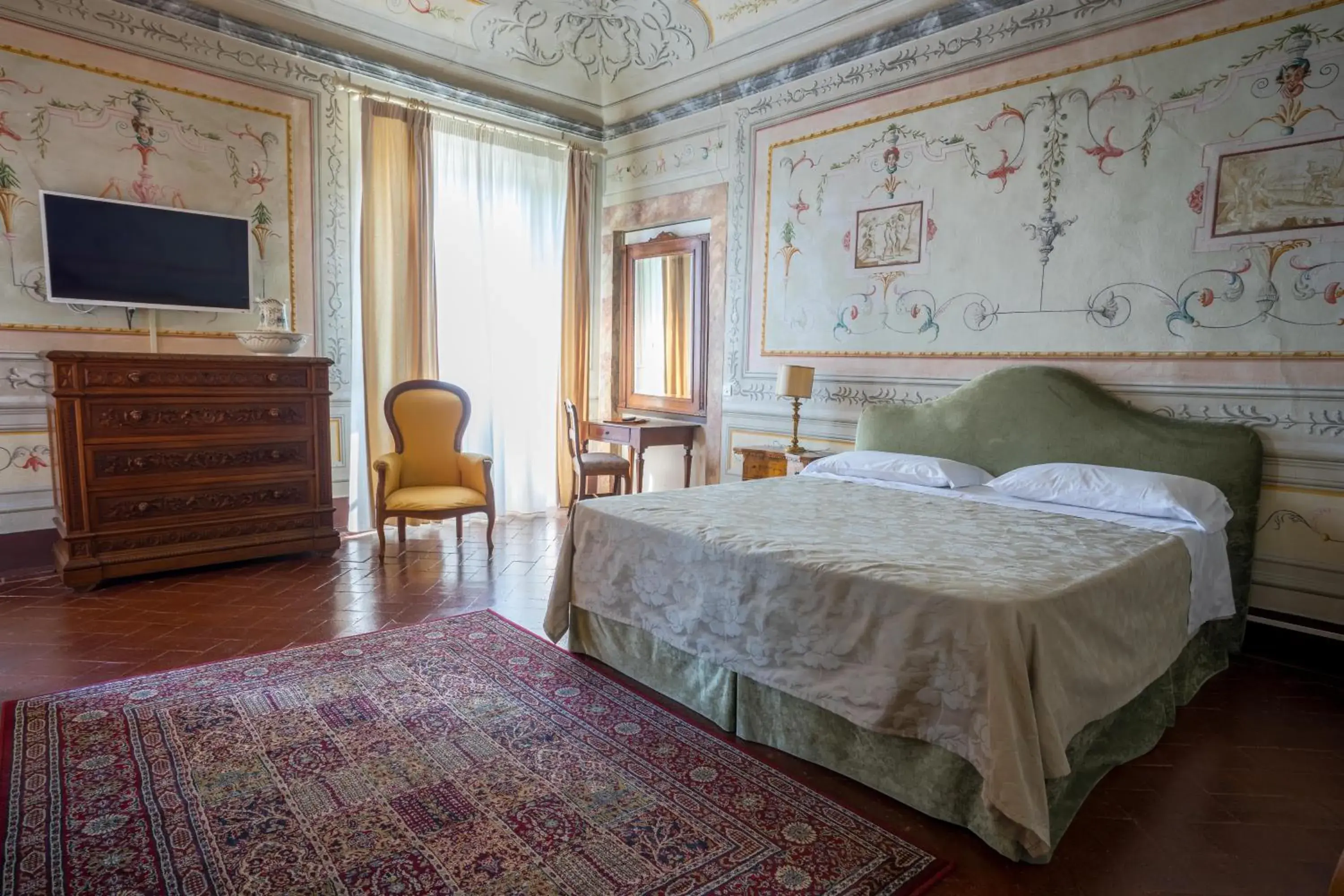 TV and multimedia, Bed in Hotel Villa Sermolli