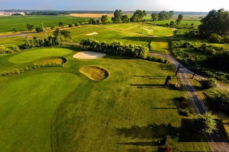 Golfcourse, Golf in Spa & Pool Apartment Hotel - Restaurant VILLA IVICA