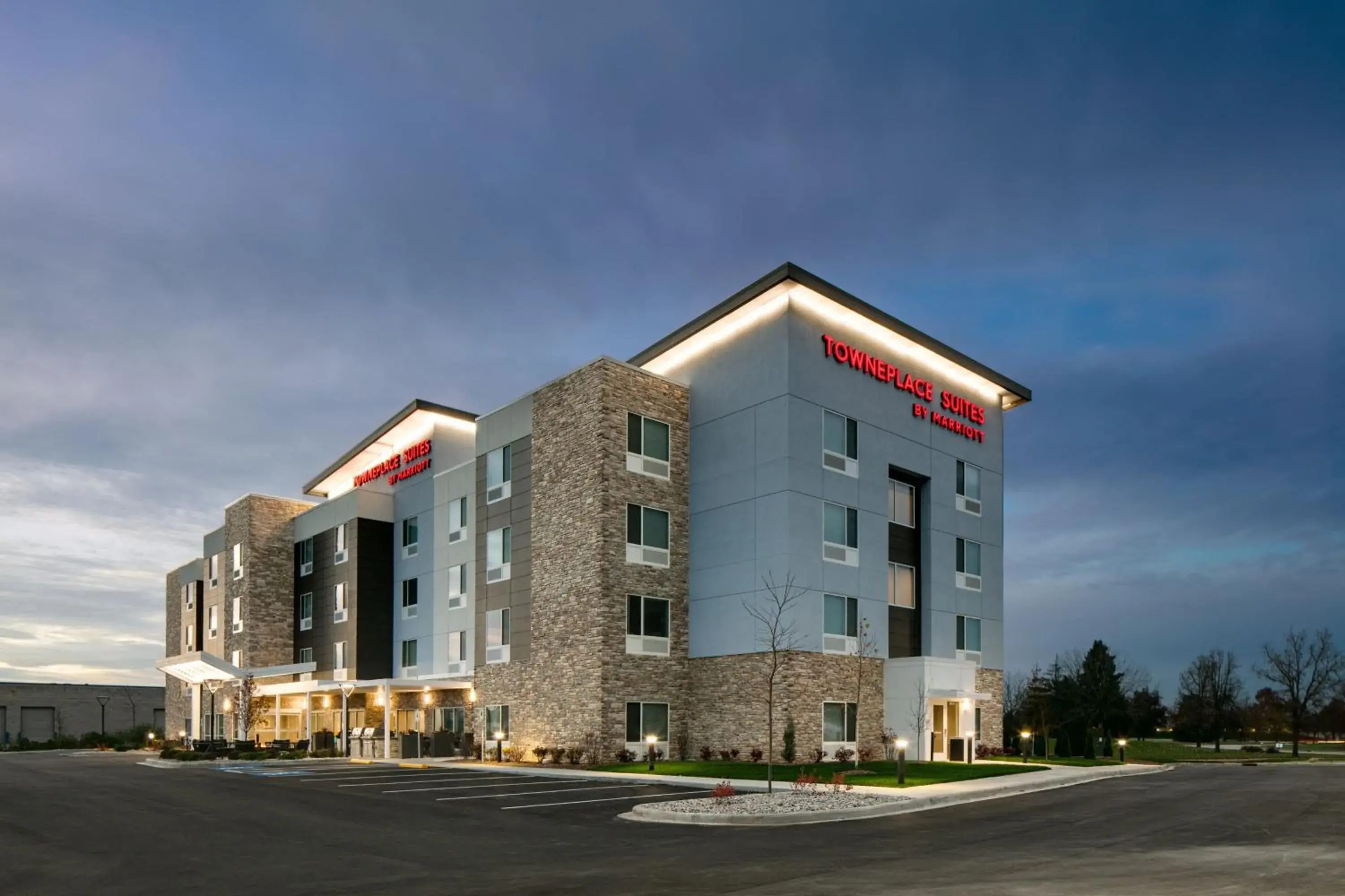 Property Building in TownePlace Suites by Marriott Oconomowoc