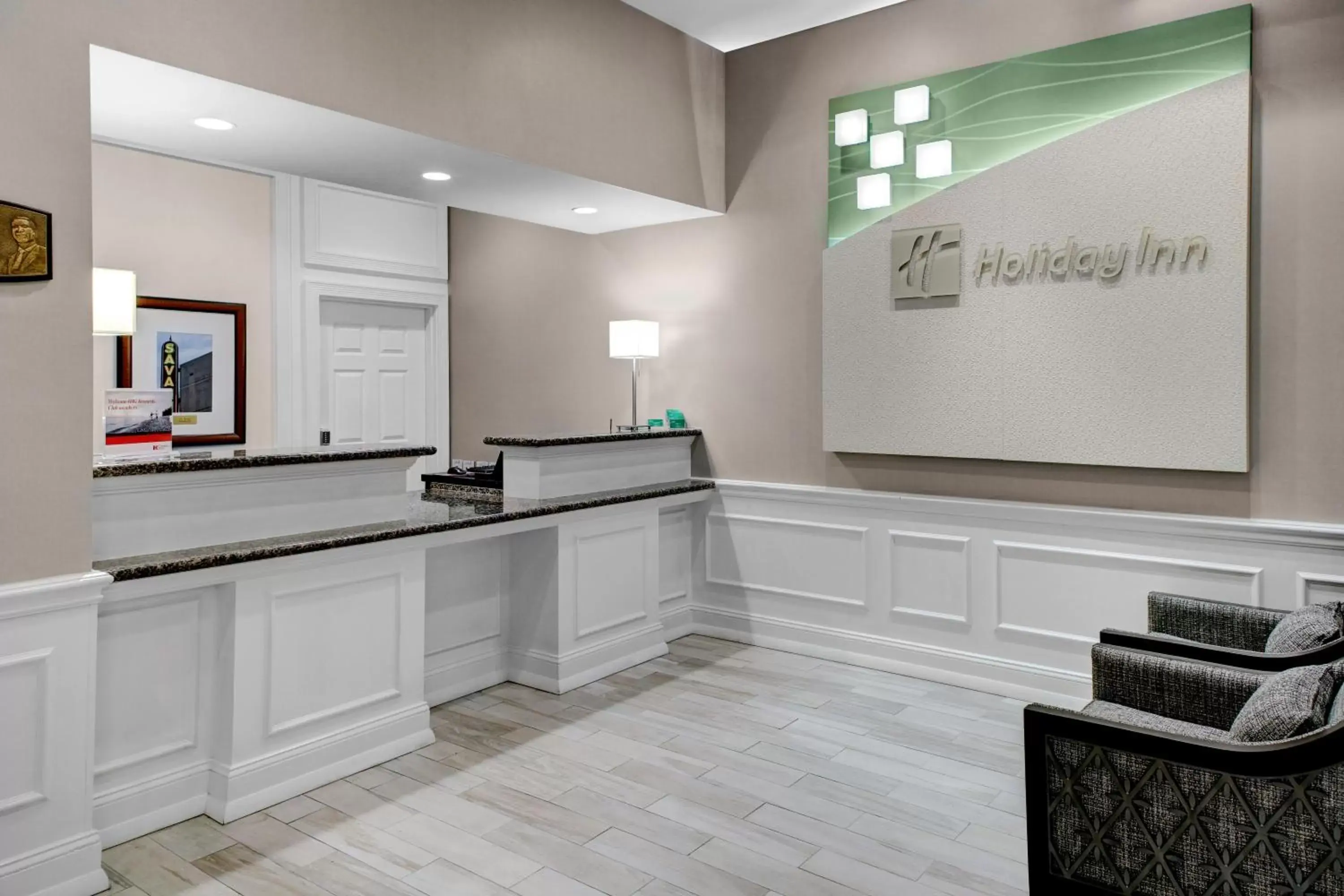 Property building, Lobby/Reception in Holiday Inn Savannah Historic District, an IHG Hotel