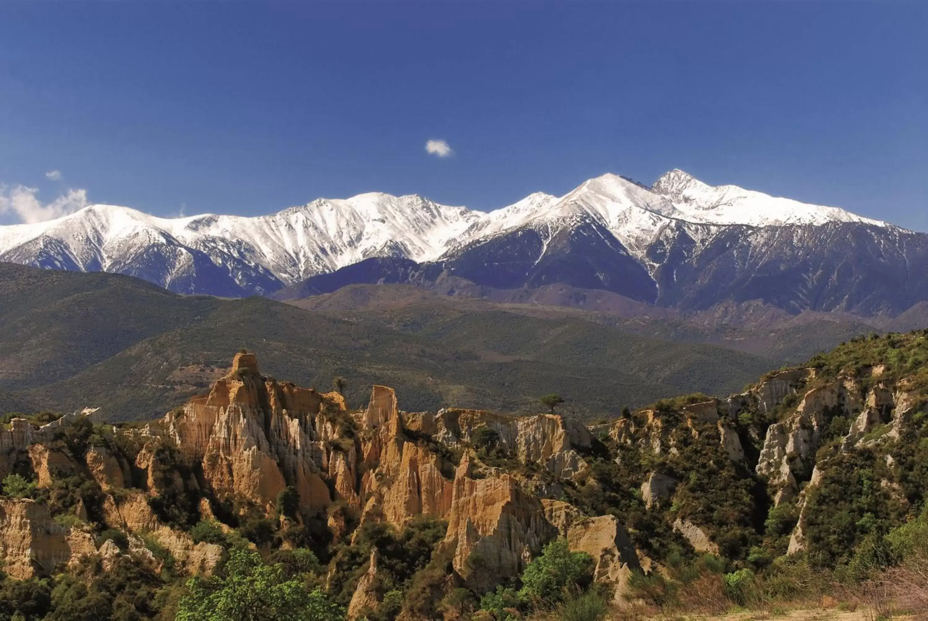 Mountain view, Natural Landscape in Kyriad Perpignan Sud