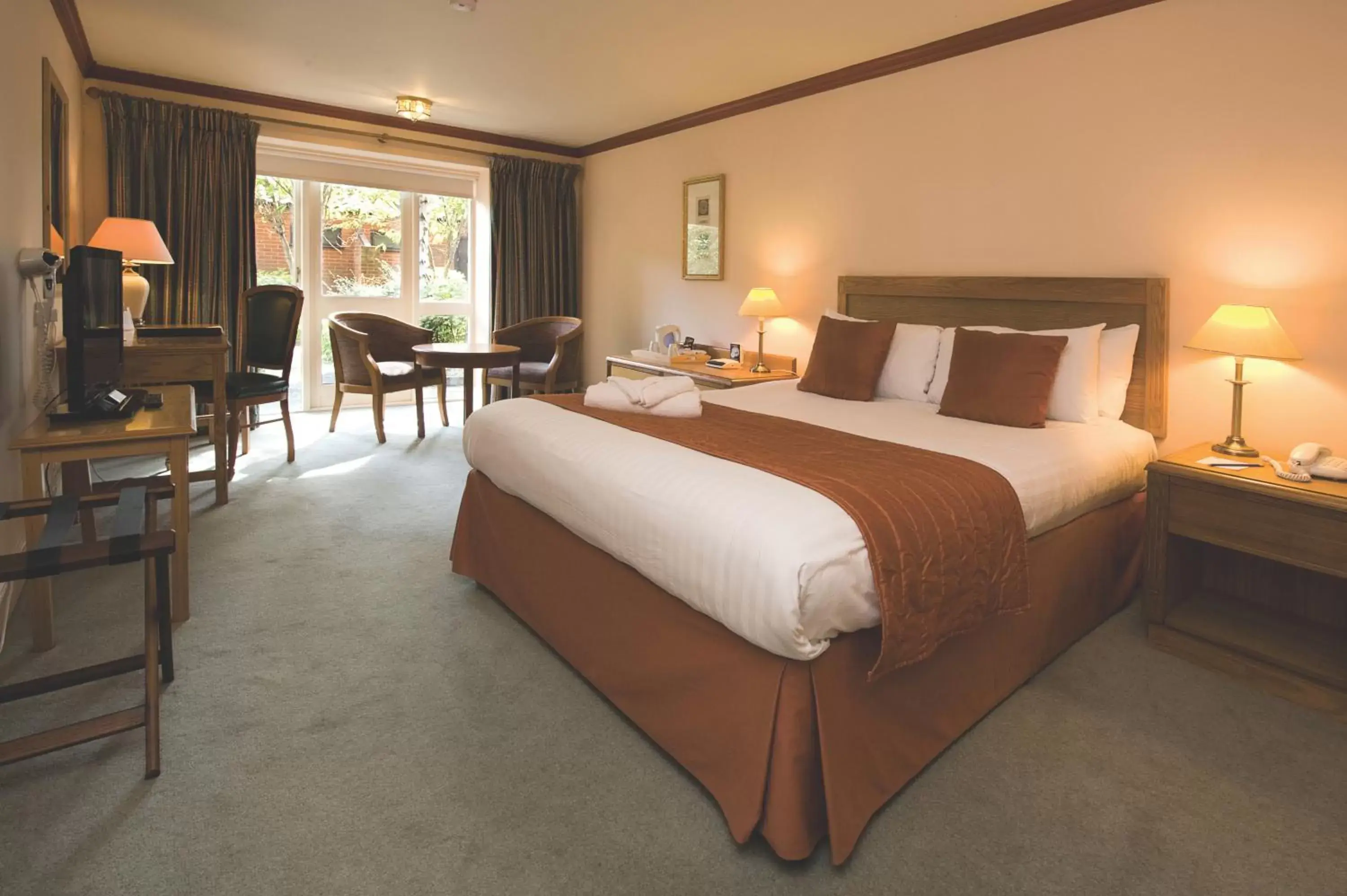 Photo of the whole room, Bed in Kings Lynn Knights Hill Hotel & Spa, BW Signature Collection