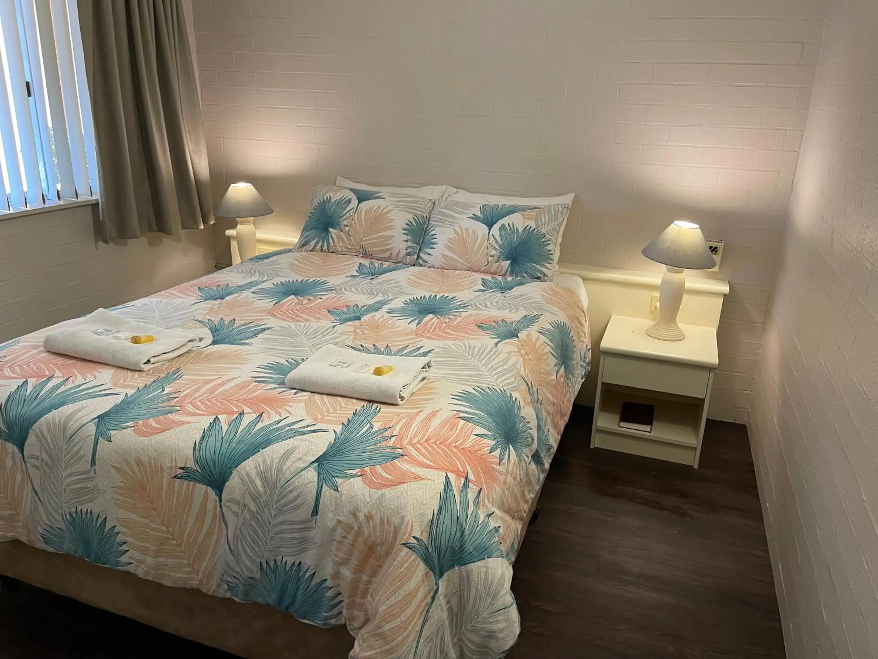 Bed in Ulladulla Harbour Motel