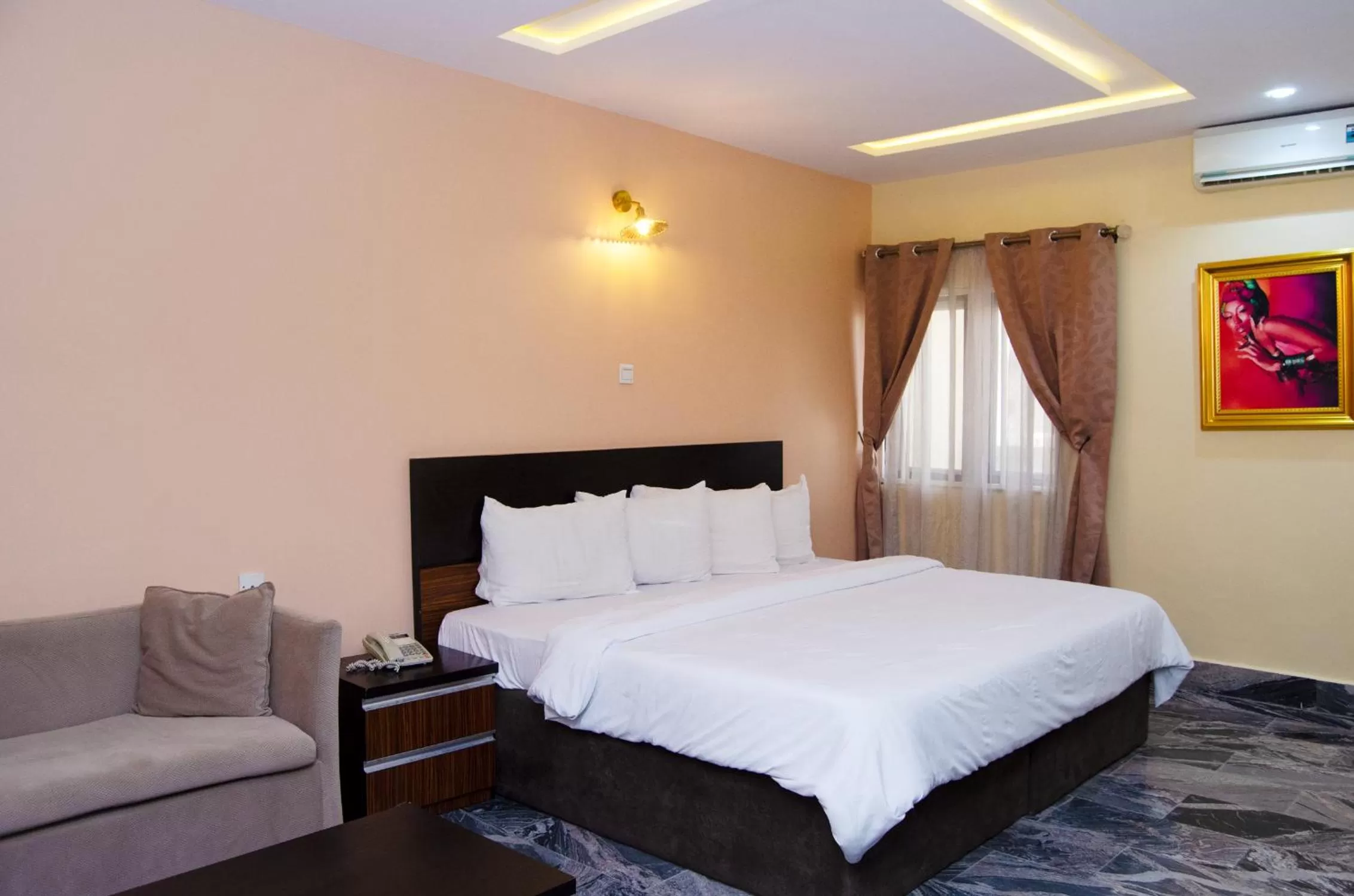 Bed in Residency Hotel Area11 Garki Abuja