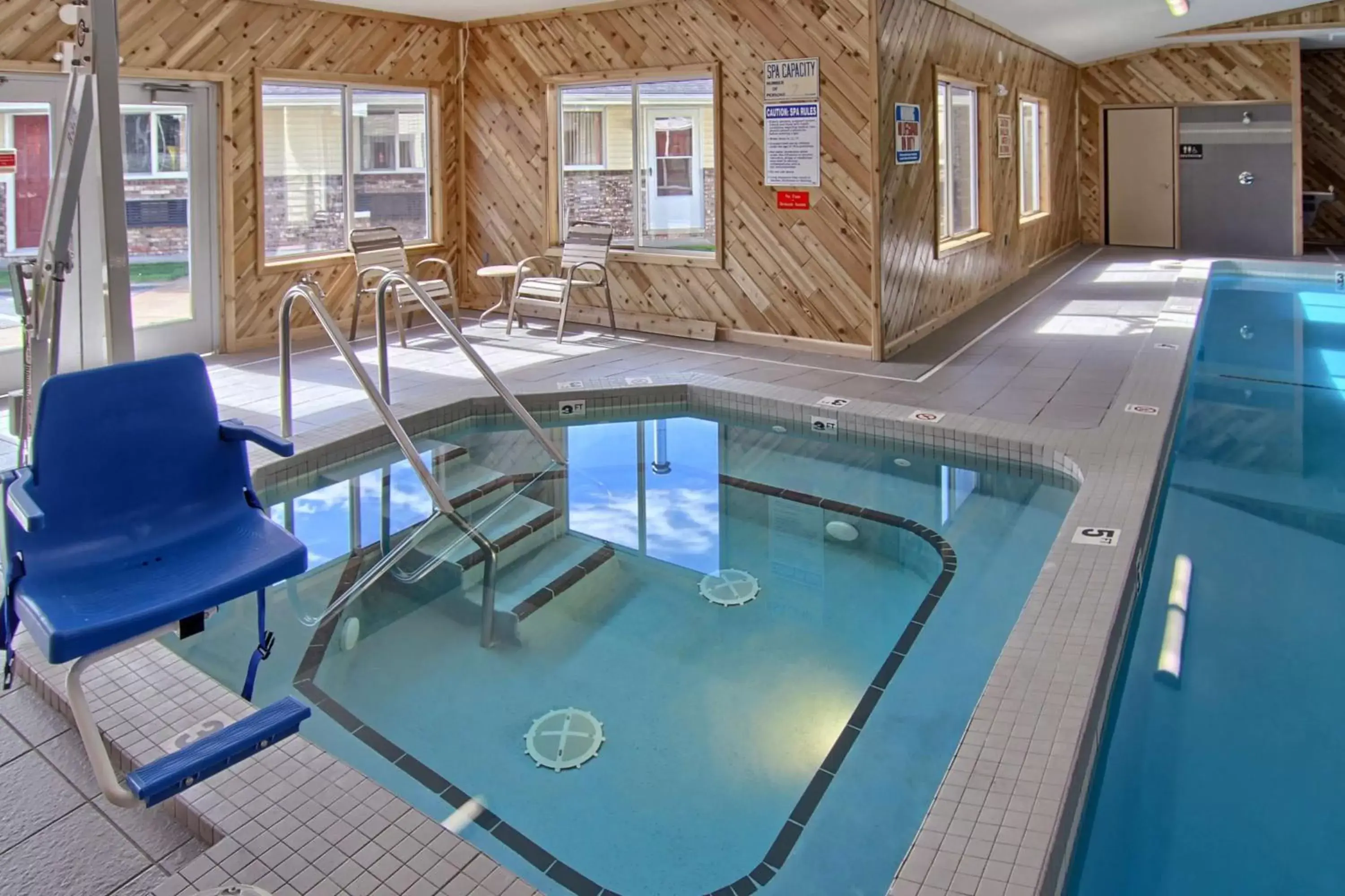 Activities, Swimming Pool in Best Western of Harbor Springs