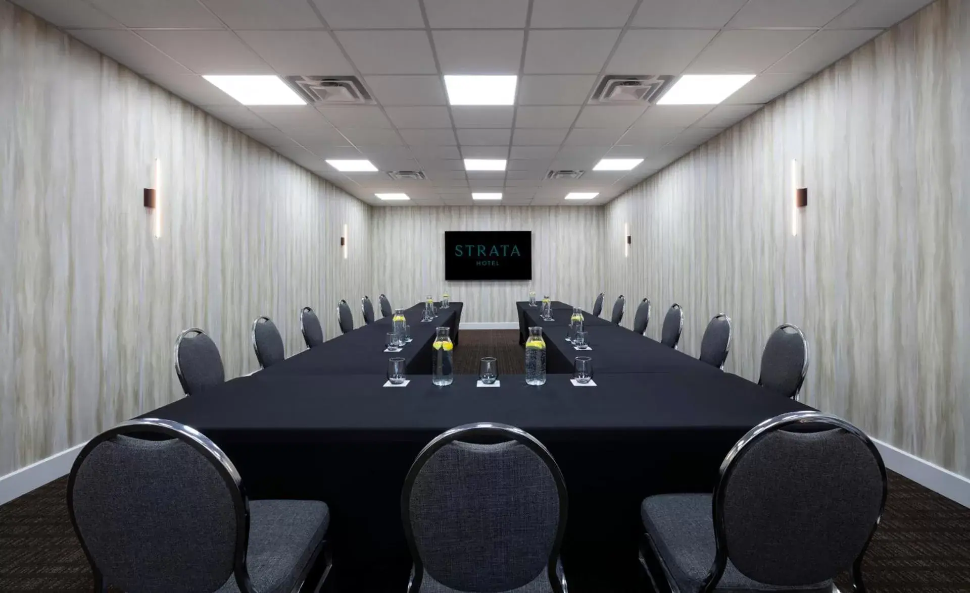 Meeting/conference room in Strata Hotel