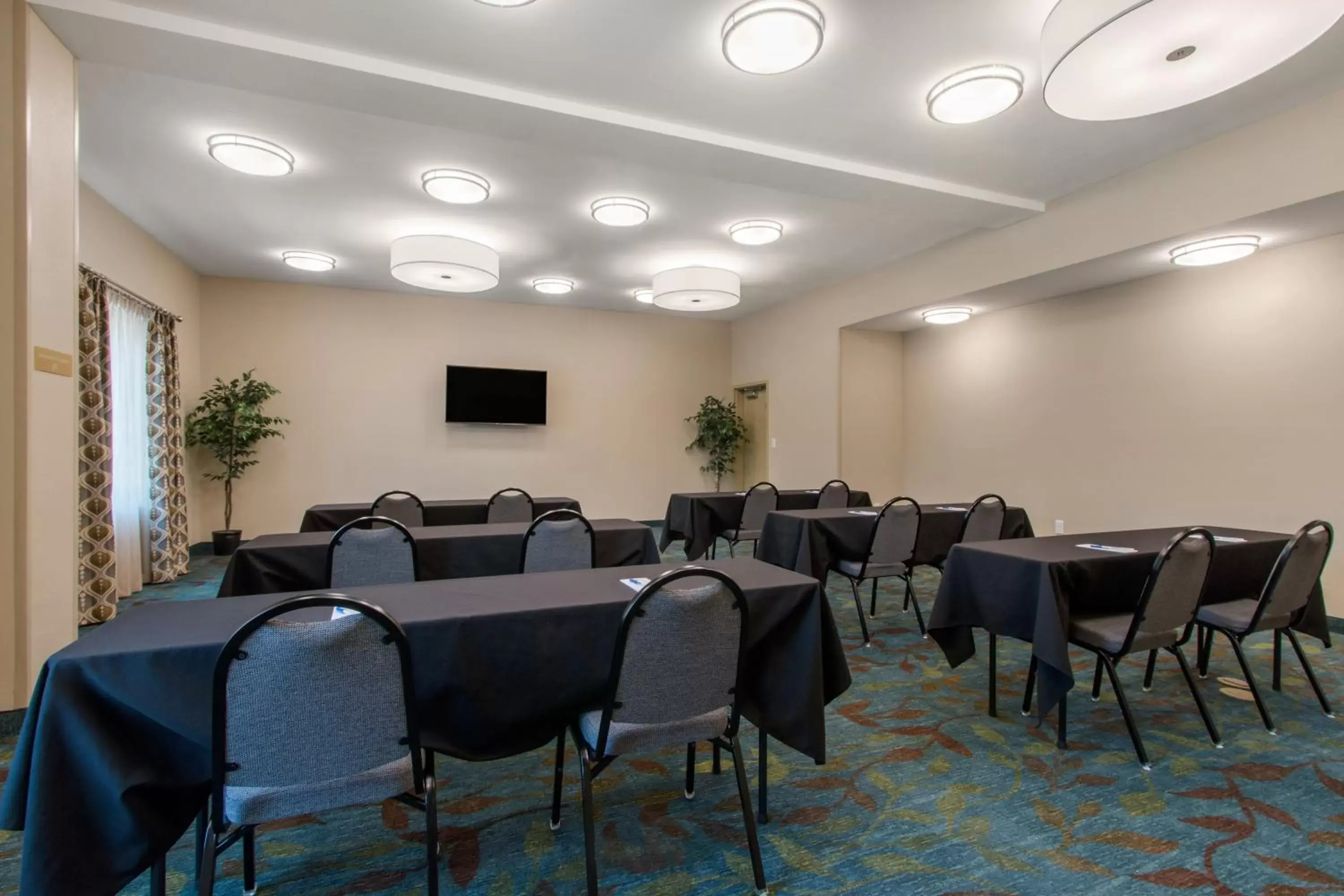 Meeting/conference room in Candlewood Suites - San Antonio Lackland AFB Area, an IHG Hotel