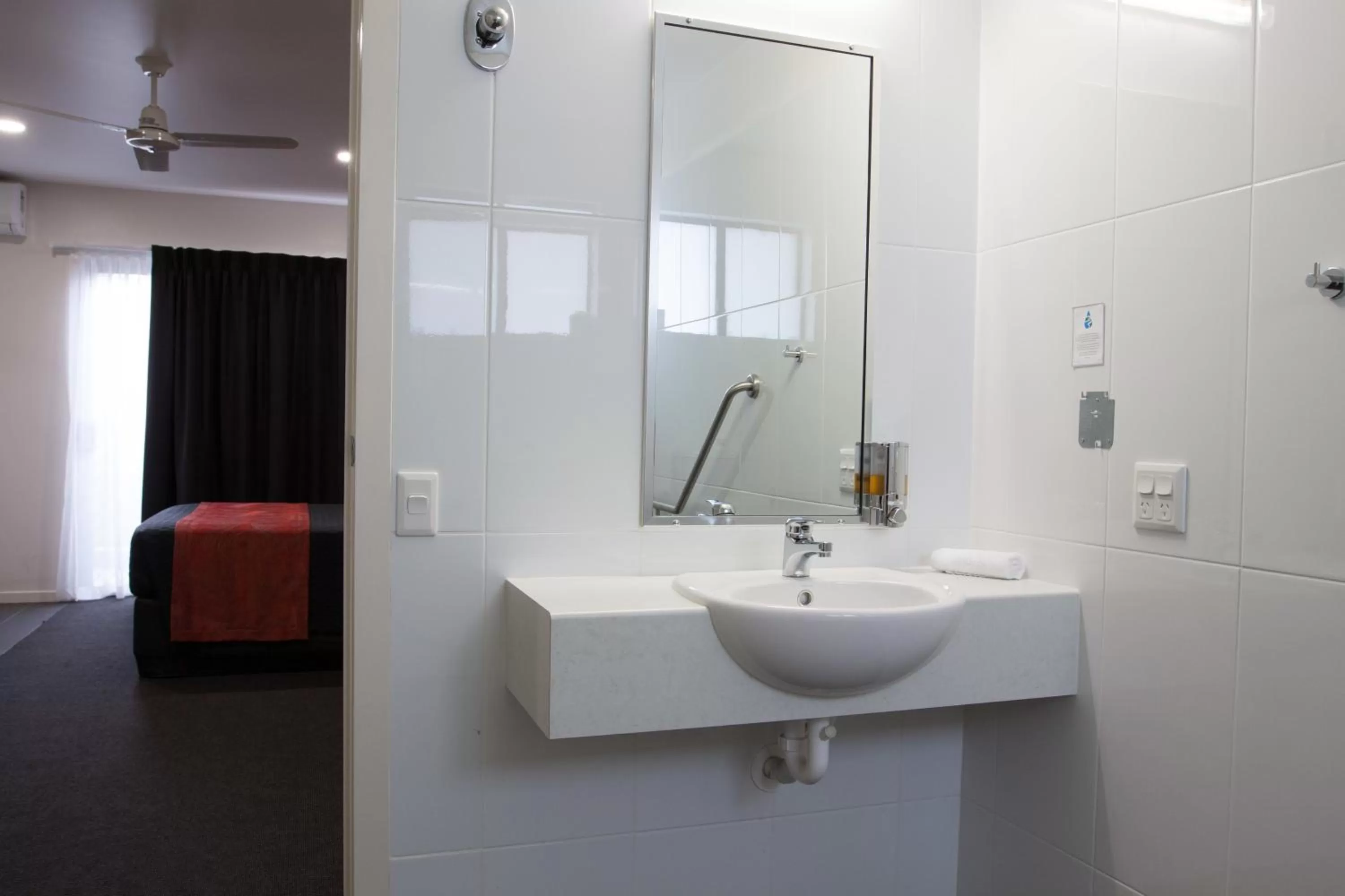 Bathroom in Abode37 Motel Emerald