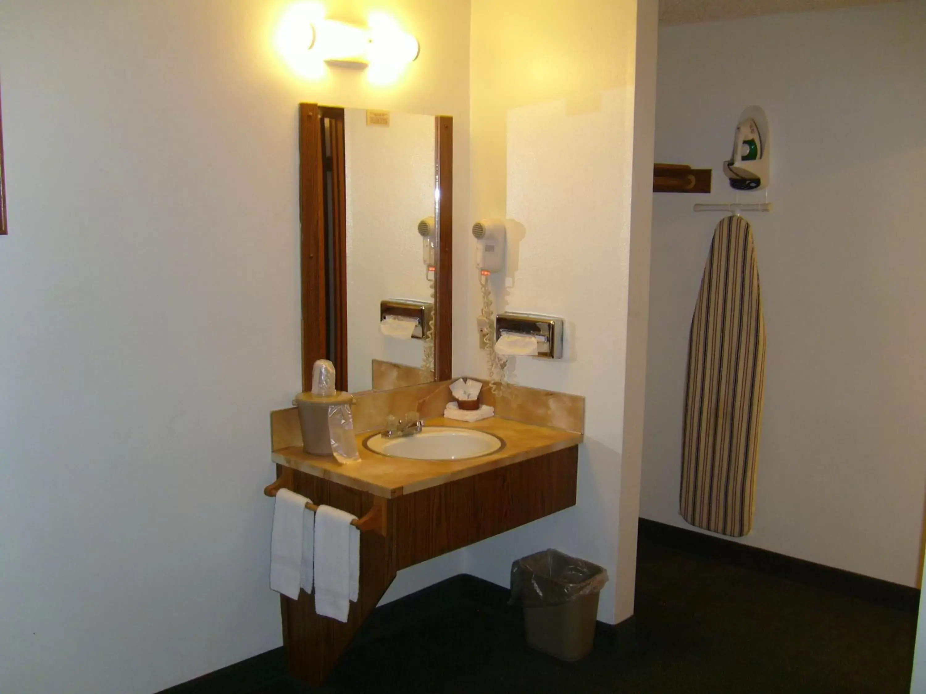 Bathroom in Shanico Inn