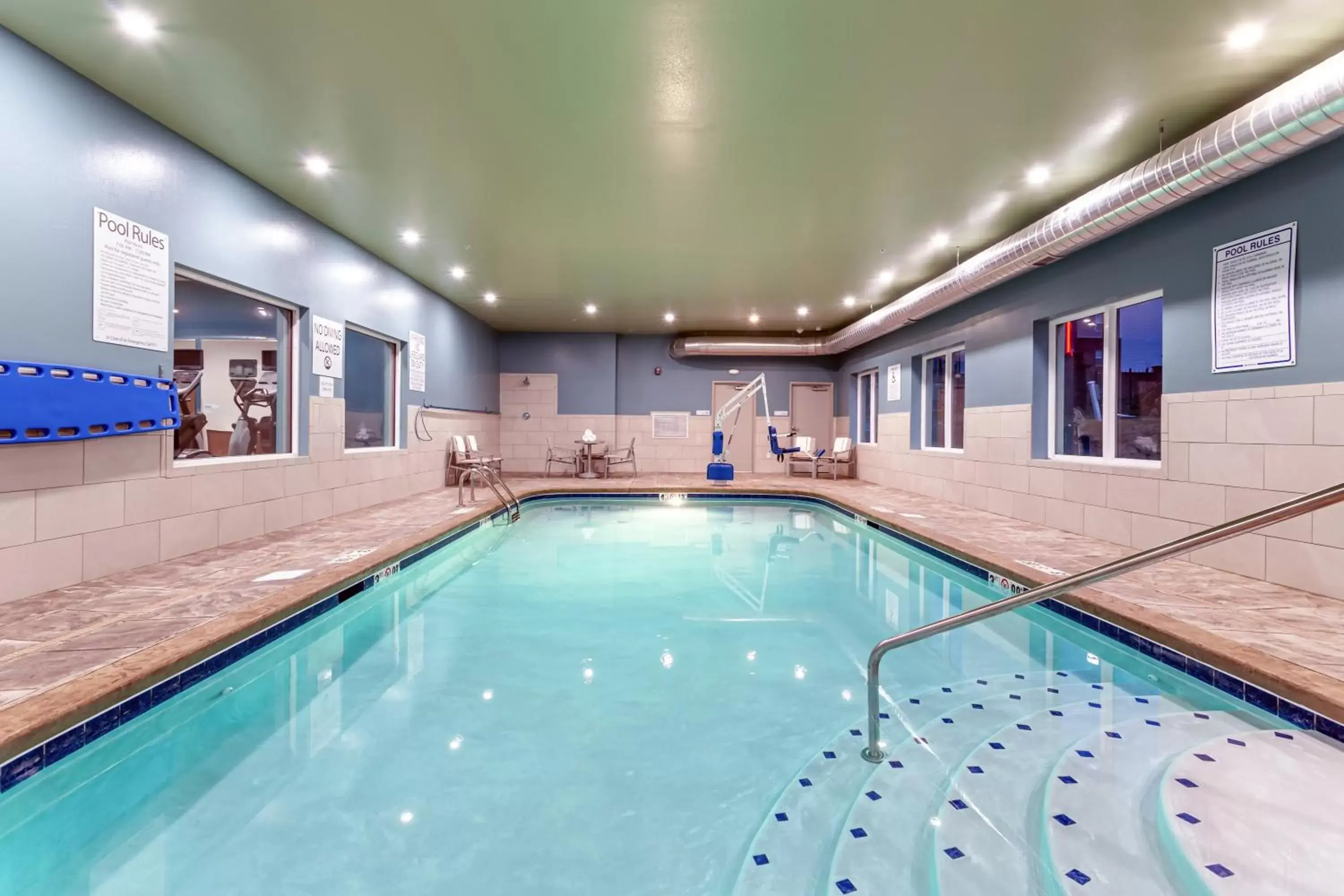 Swimming Pool in Holiday Inn Express & Suites - Columbus - Worthington, an IHG Hotel