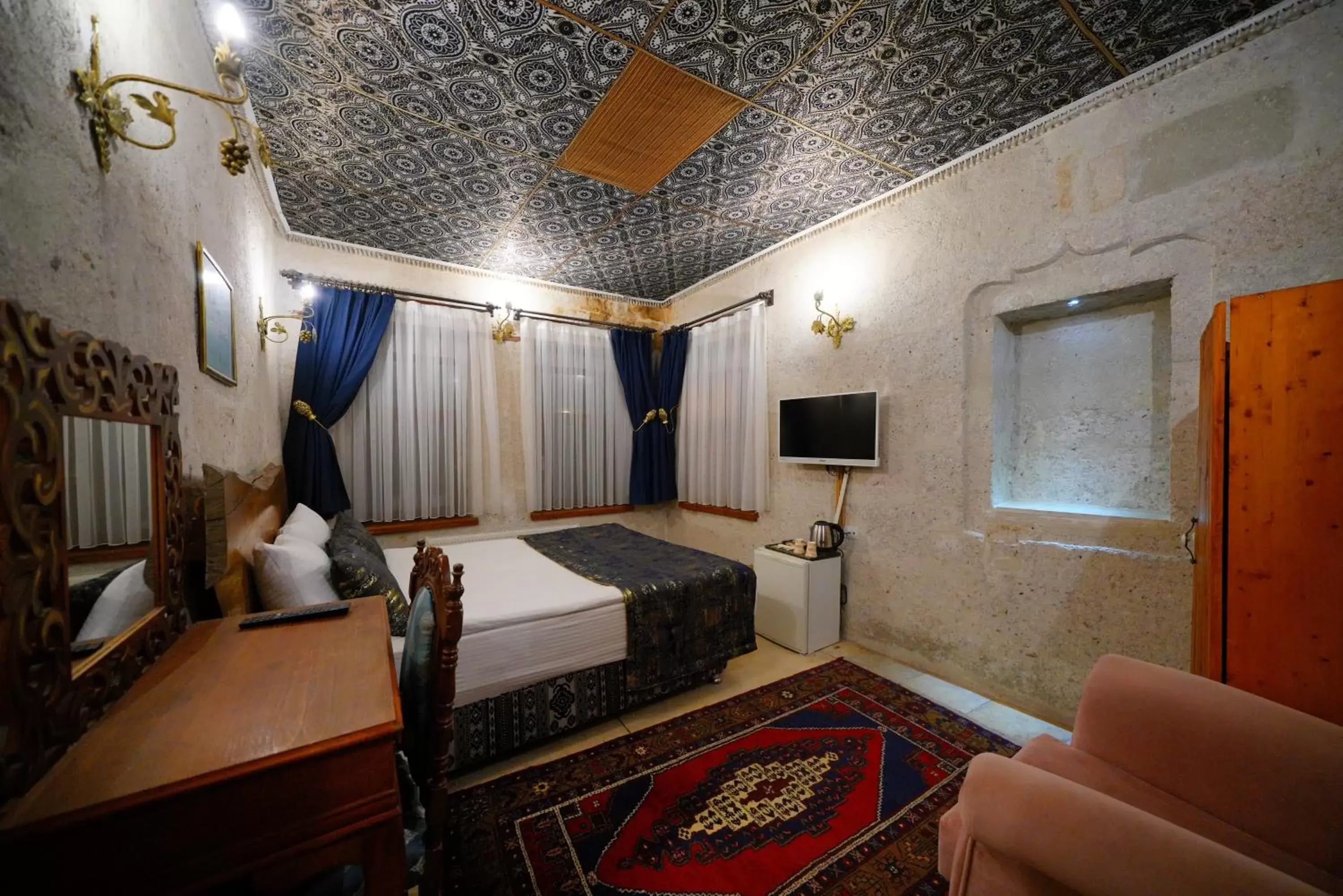 Bedroom, Seating Area in Cappadocia Nar Cave House & Hot Swimming Pool