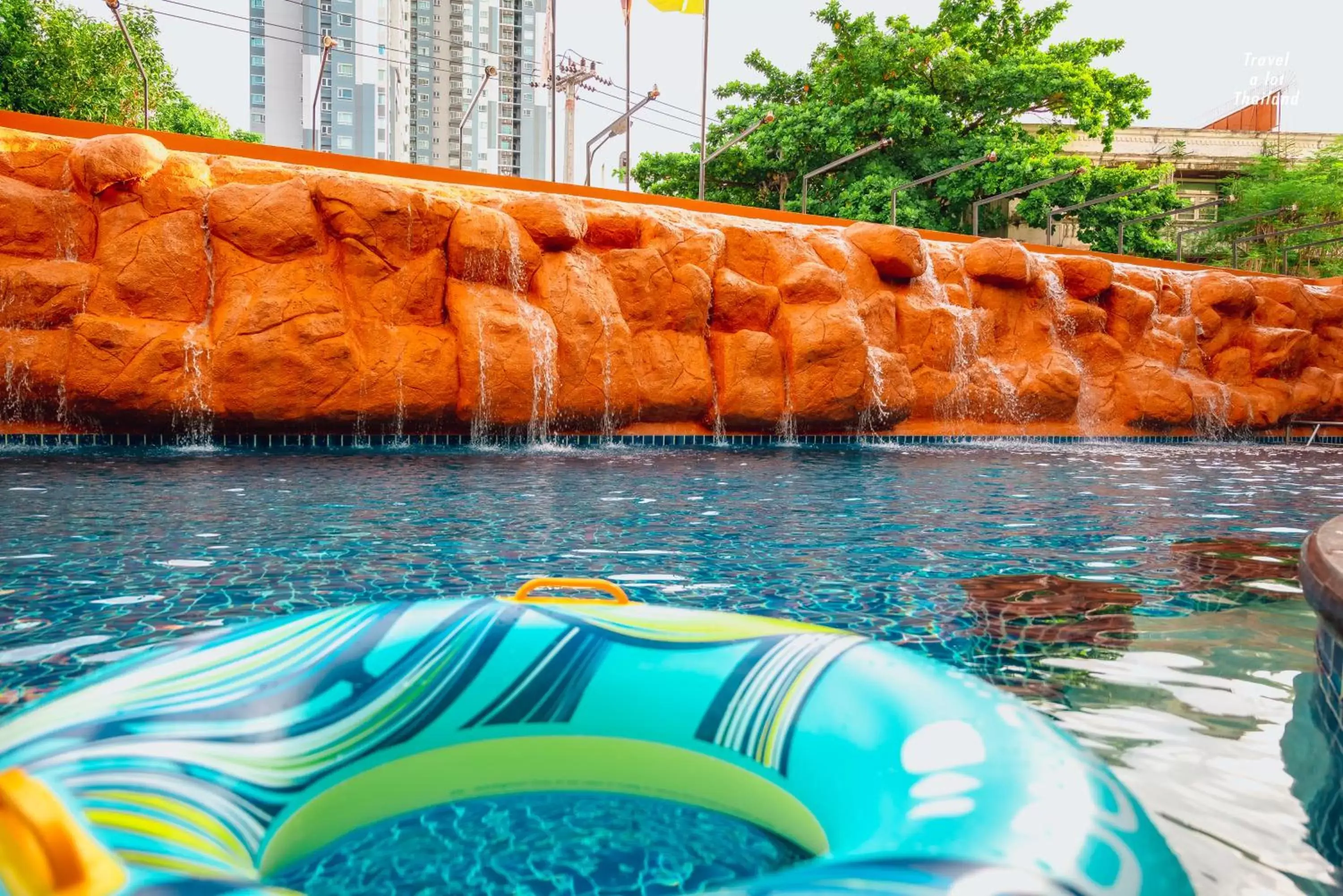 Swimming Pool in Centara Pattaya Hotel