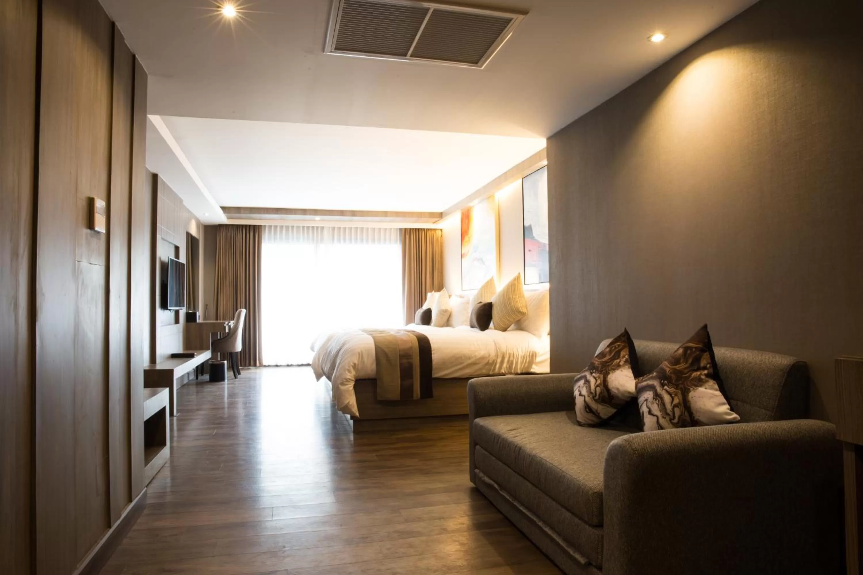 Bedroom, Bed in Arte Hotel - SHA Extra Plus